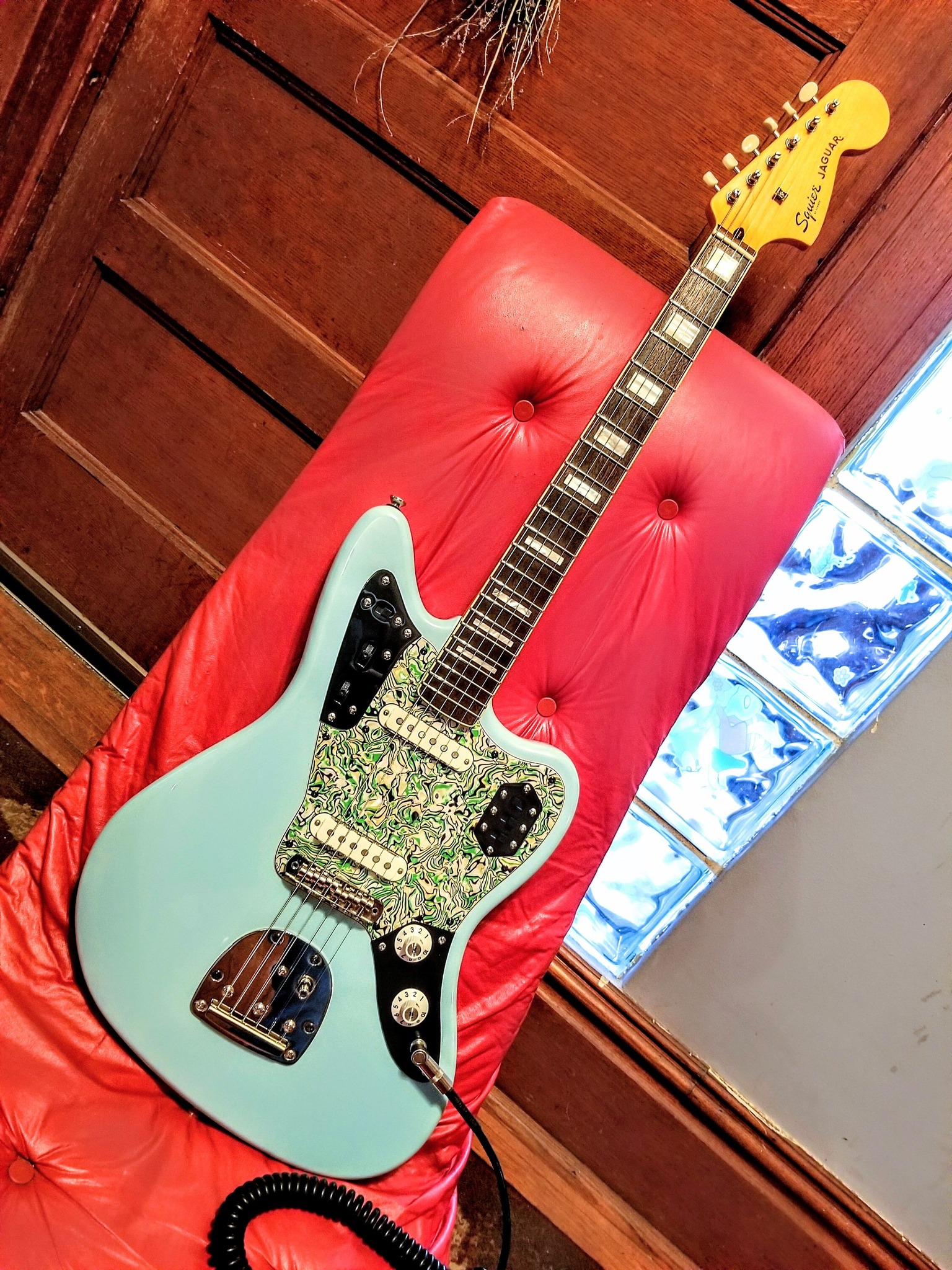New case for my 2024 Fender Jaguar Squire 70's classic vibe guitar 😎
