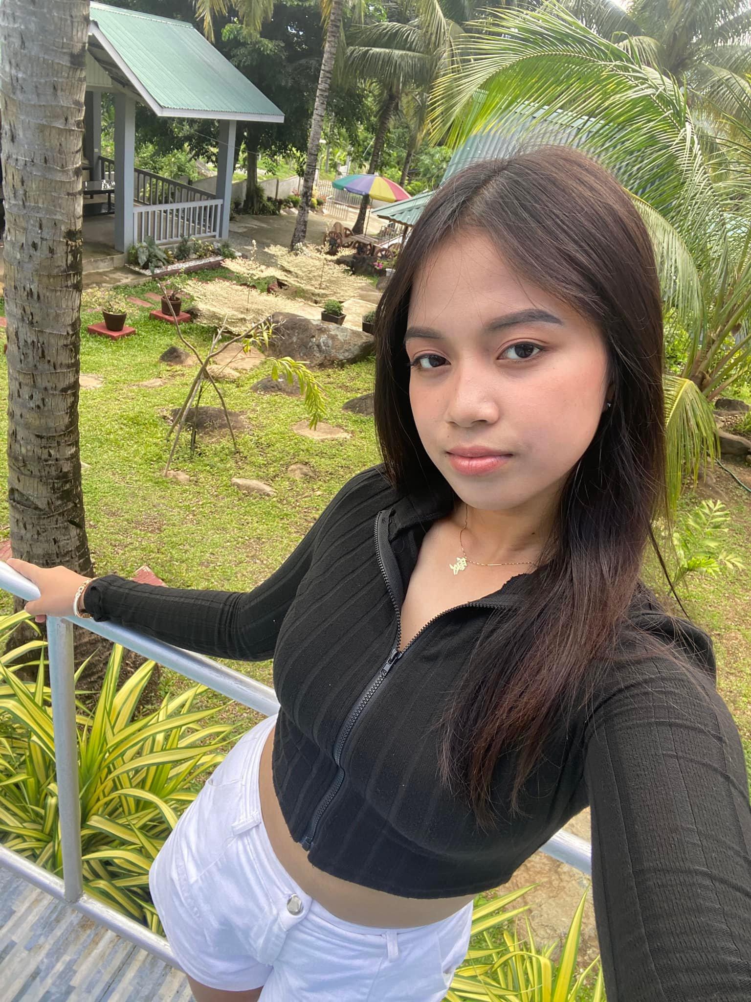 Charry Santos - Charry Santos added a new photo.