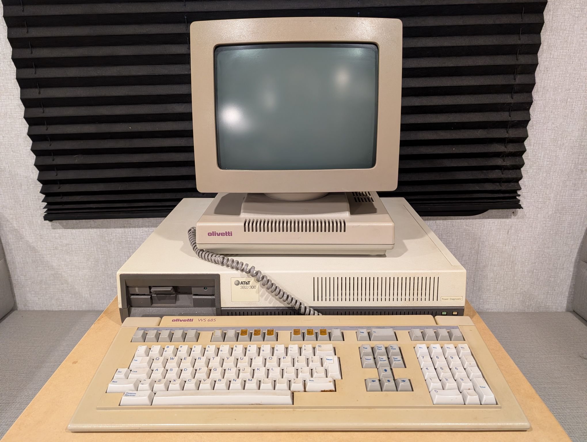 What is the name of an old Unix-based system from the 80s?