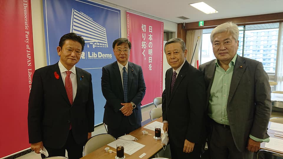 務台俊介 衆議院議員 日本病院会相澤孝夫会長から人口減 人口構成の変化を見据えた医療の在り方を聞く 相澤孝夫 Facebook