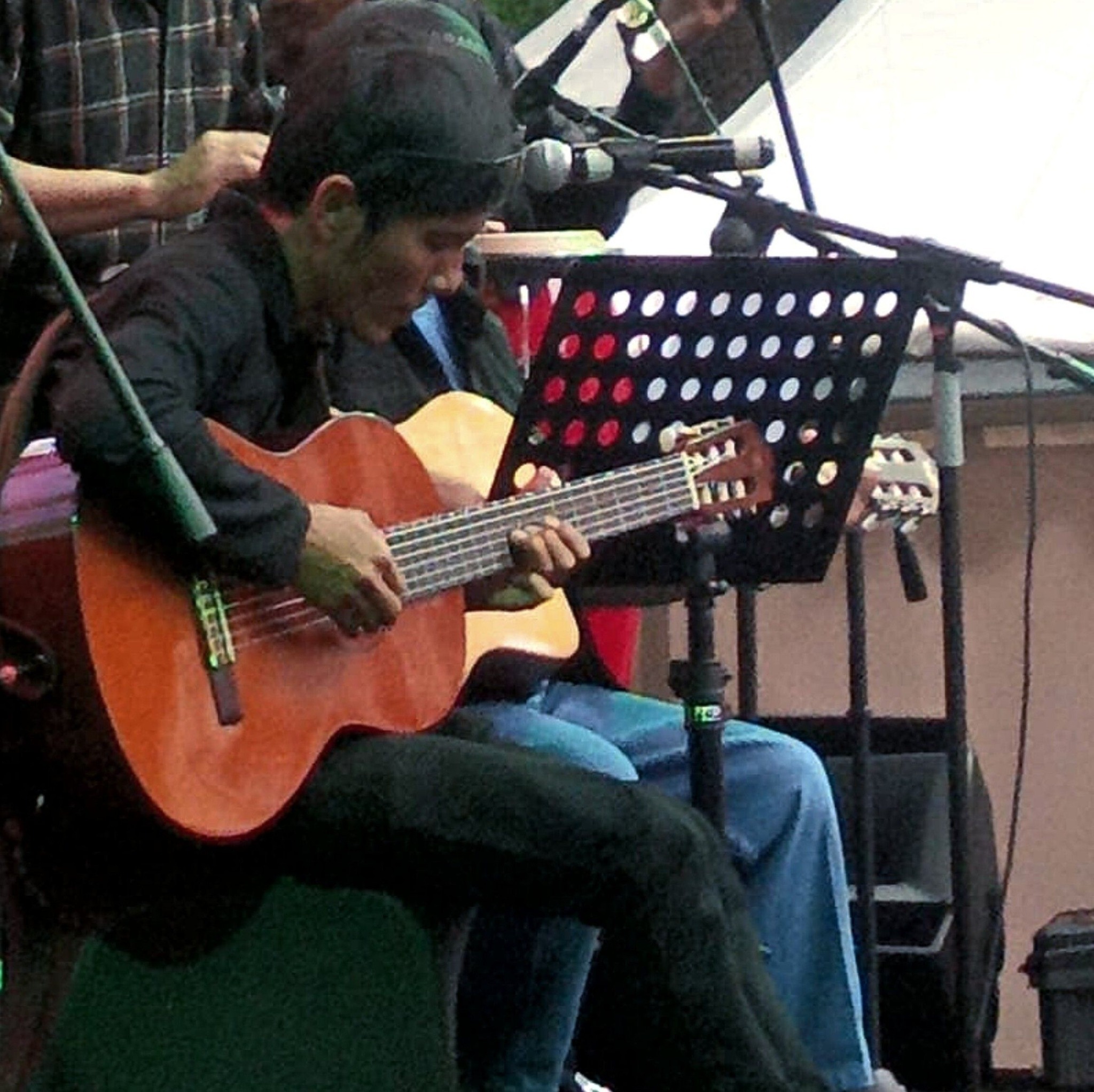 Guitar chords | What is this technique usually called | Facebook