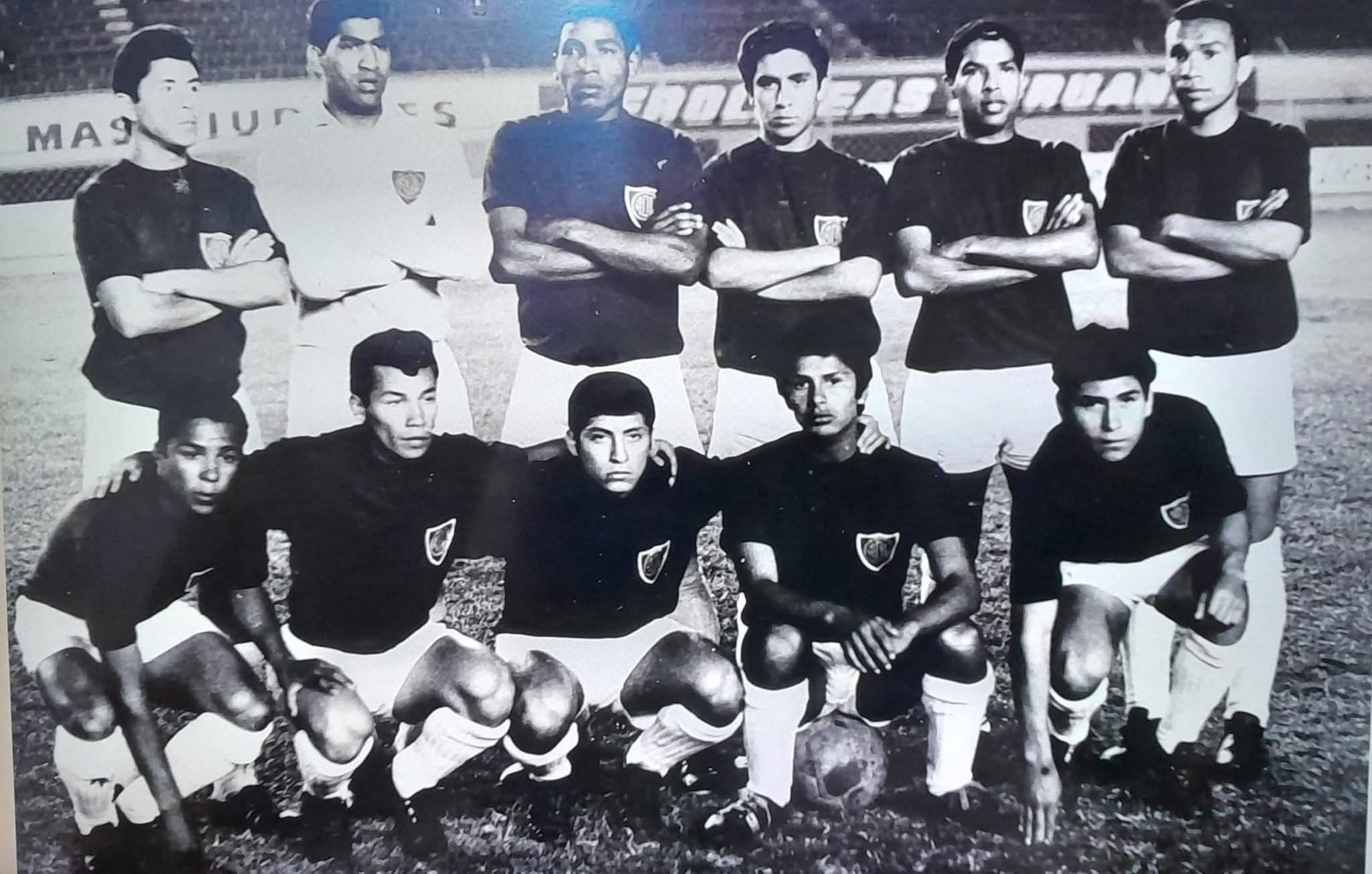 Pedrito - Integrantes, del club Atletico Defensor Lima, el debut del ...