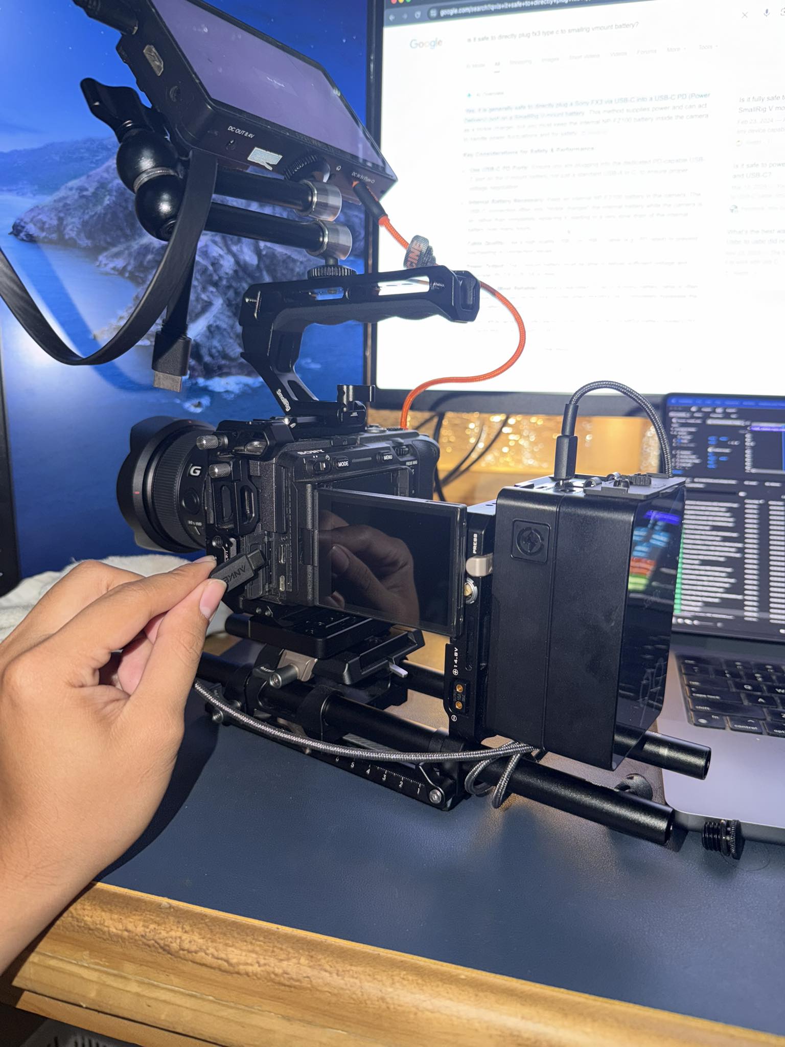 Is it safe to plug FX3 body type C port to v-mount battery?