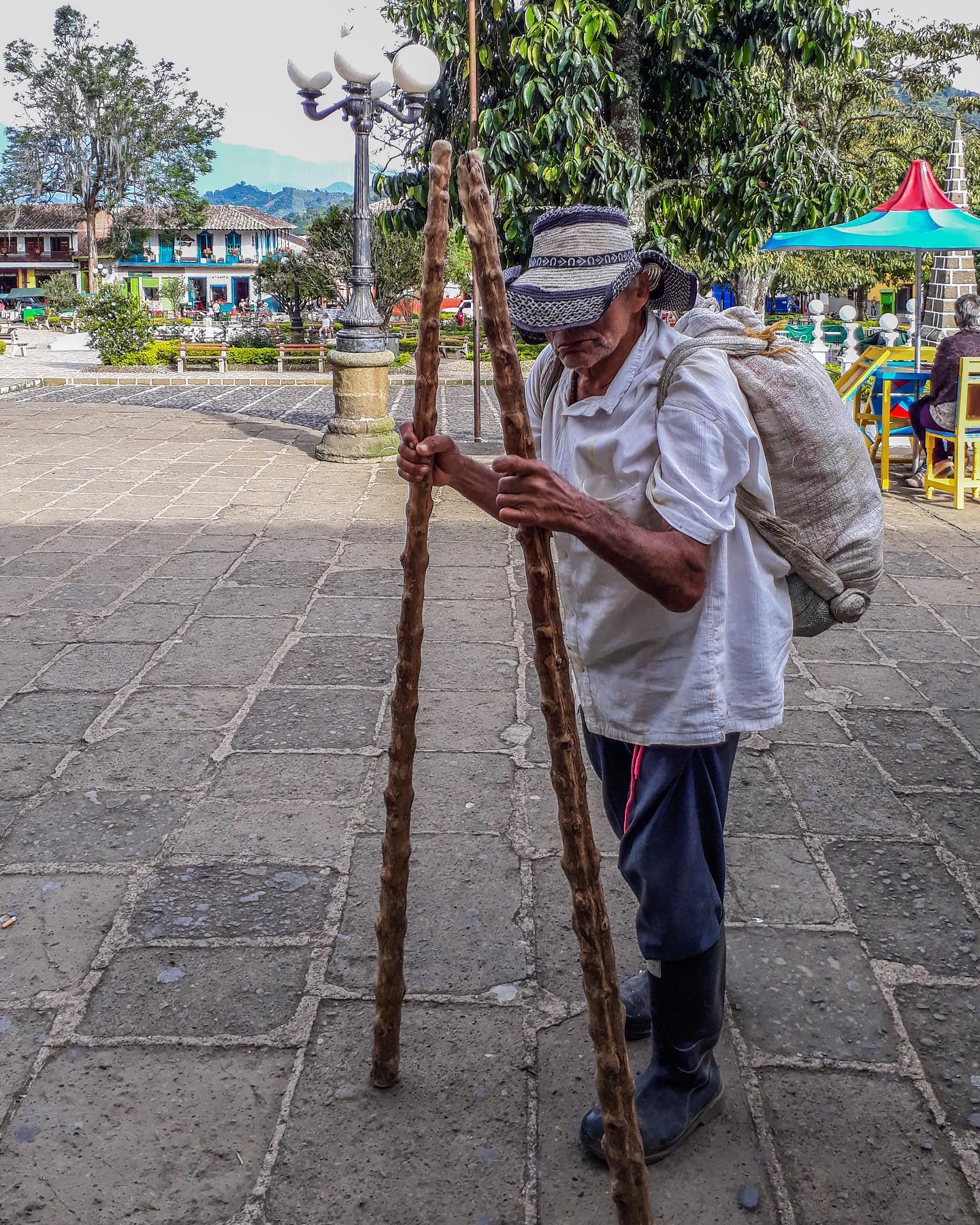 Jardin, - ¿Quienes lo llegaron a ver andando por el parque y las calles ...