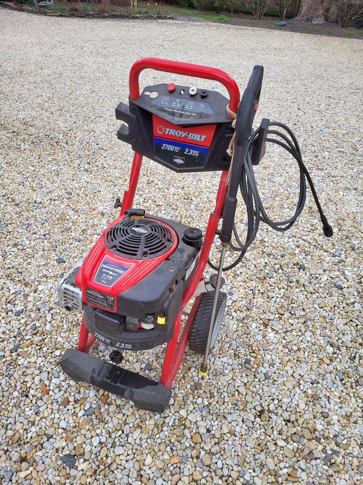 Troy Bilt Power Washer 2700 PSI Briggs and Stratton 175 cc Motor ...