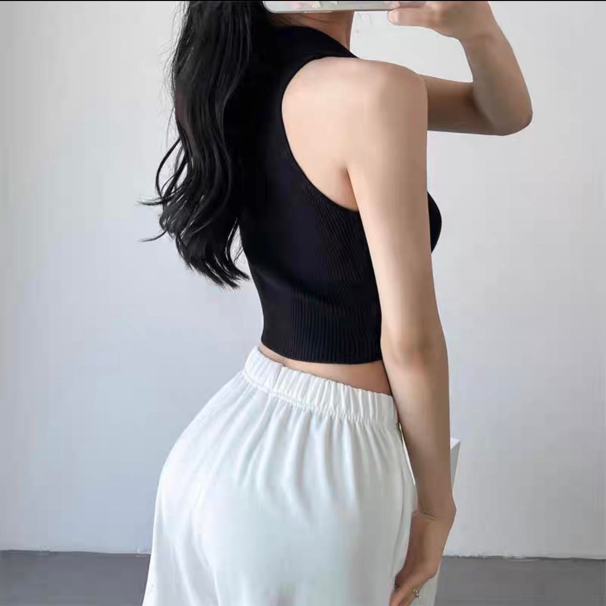 Xonxen - web : https://xonxen.vn/san-pham/ao-kieu-croptop-len-co-vuong ...