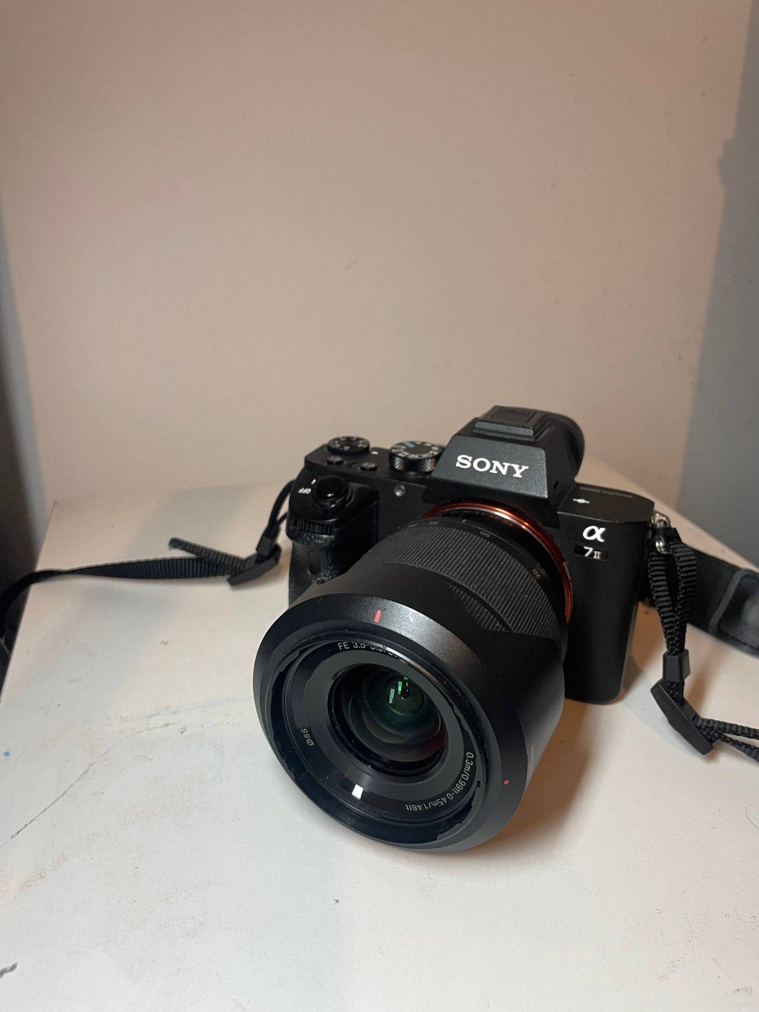 Includes: Sony A7 II Body (ILCE-7M2) Sony FE 28-70mm f/3.5-5.6 OSS 