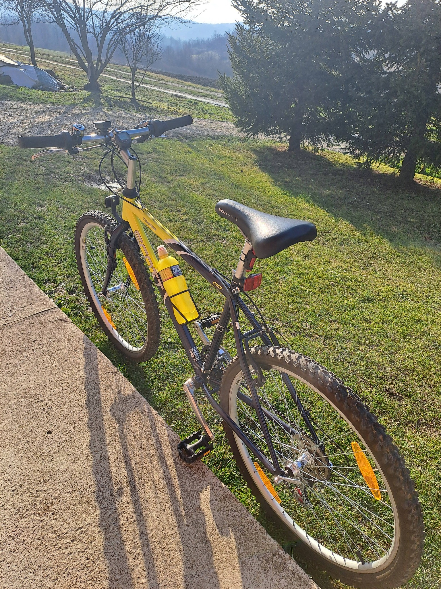 My old bike from the nineties 💪. SCOTT