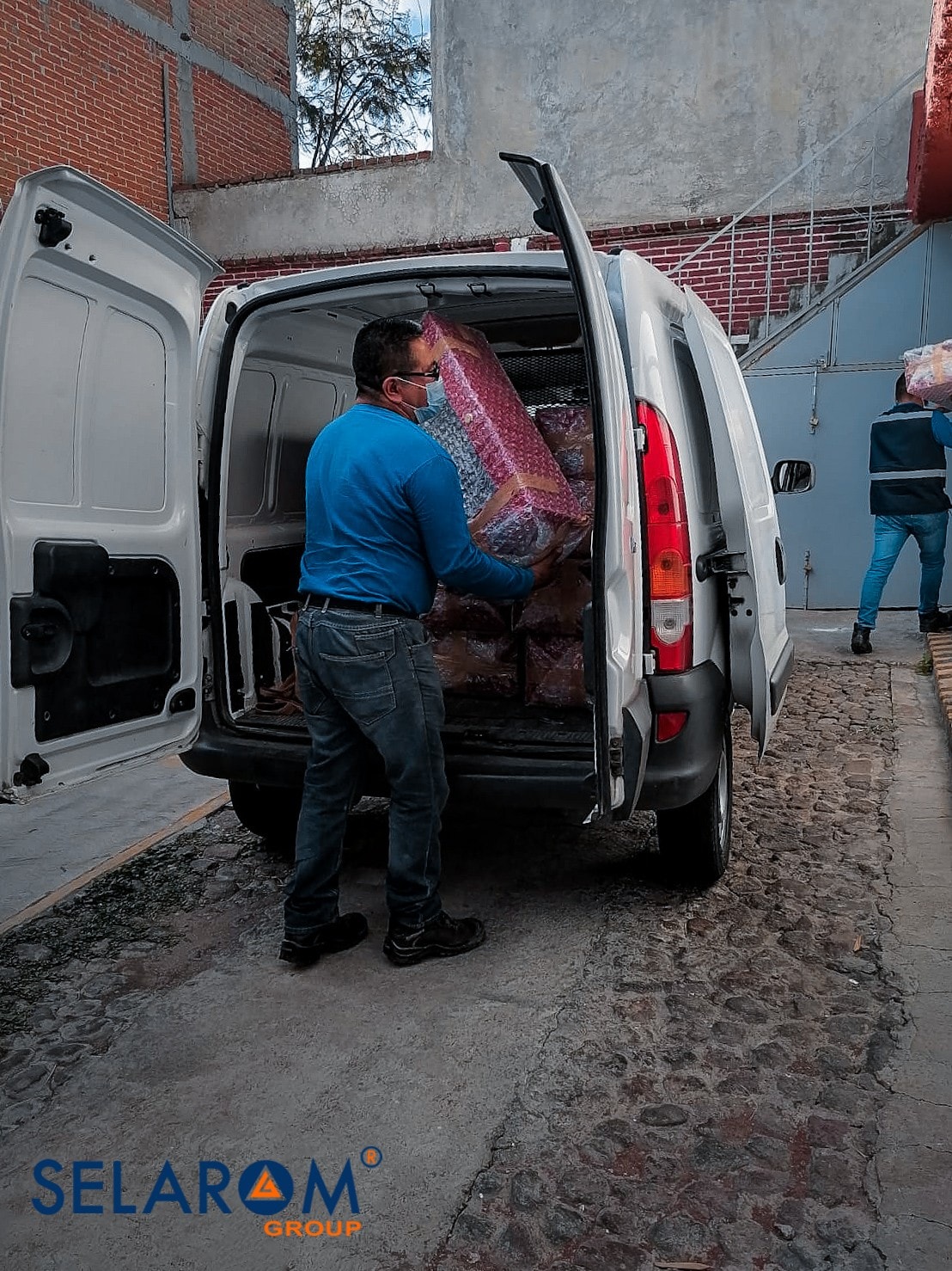 Selarom Group - 🧯👷🏻‍♂️ ¡#Trabajando en tu seguridad! 🚨🔥... | Facebook