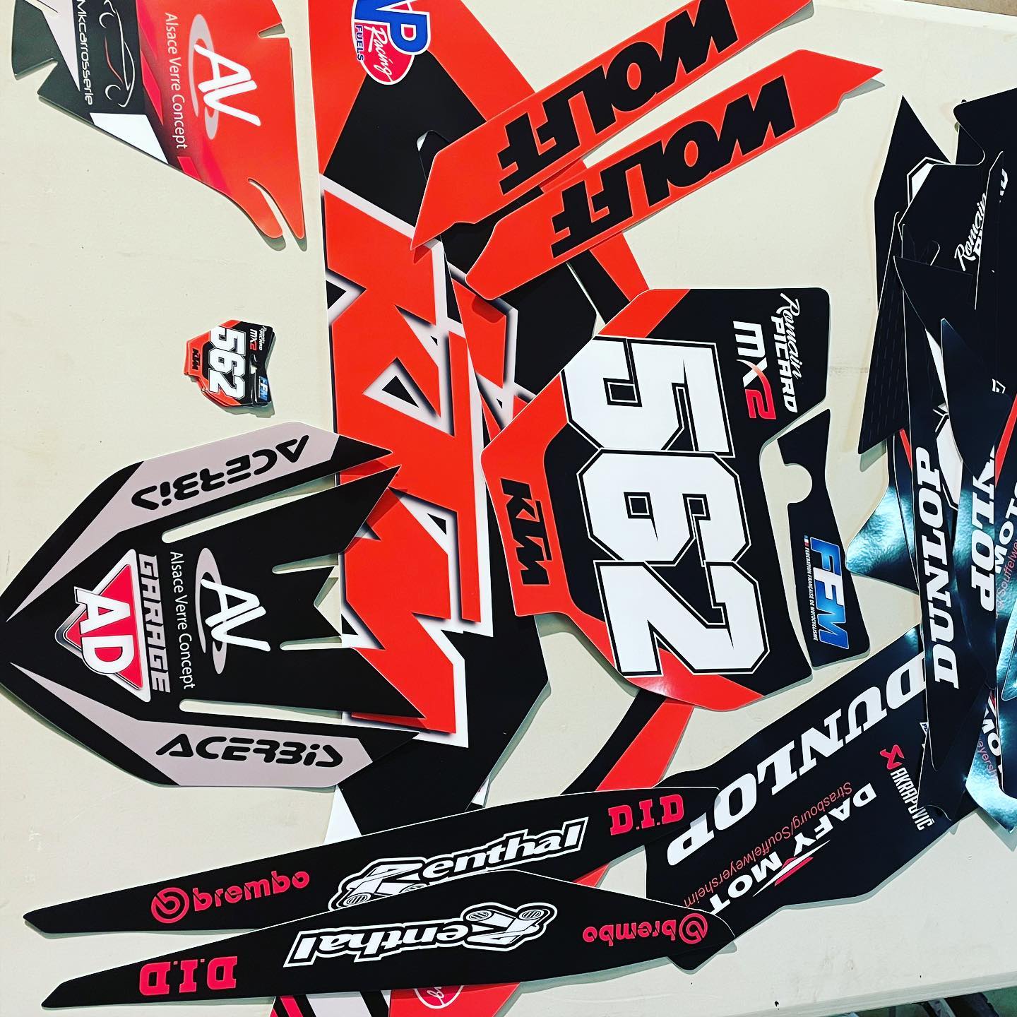 MBO Stickers - 🔥Salut à tous ! Pour ceux qui veulent se faire plaisir ...