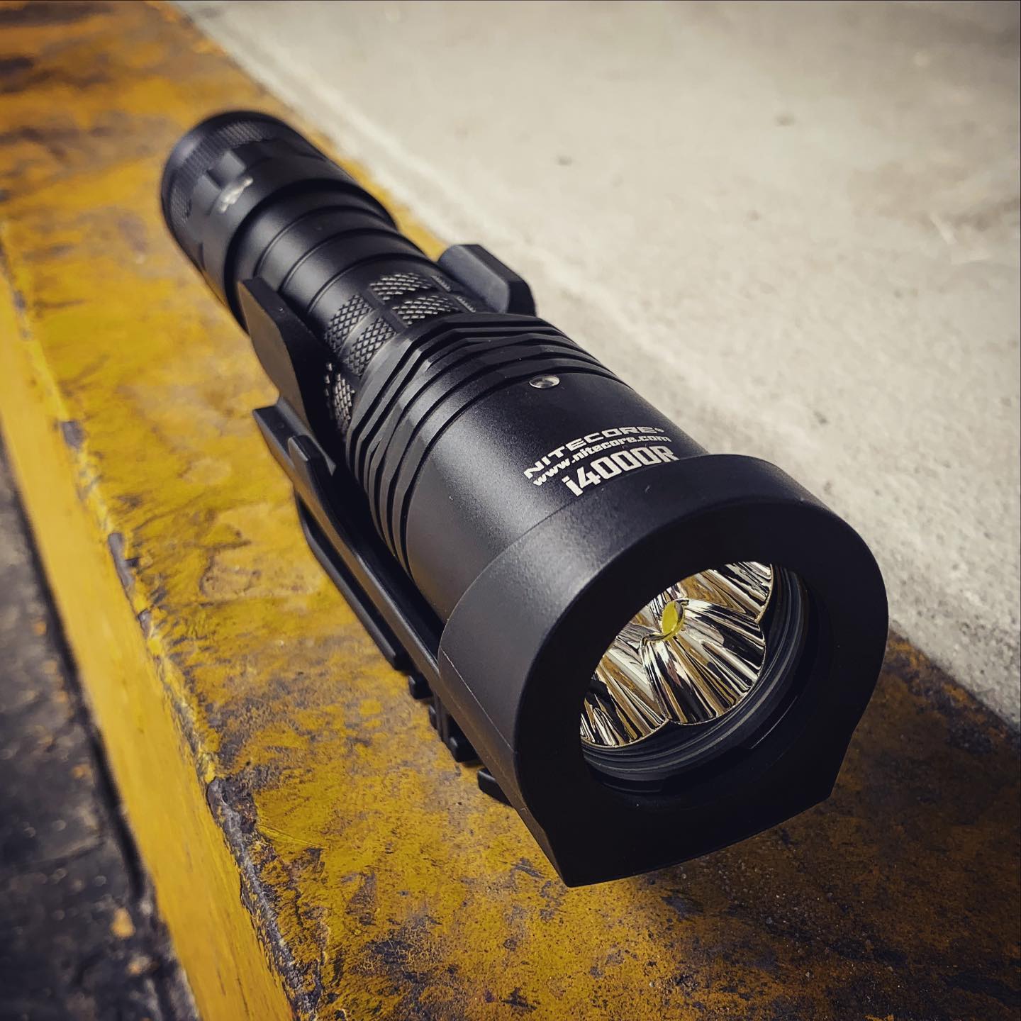 Nitecore - Nitecore #i4000R - 4400 lumens. Order page up