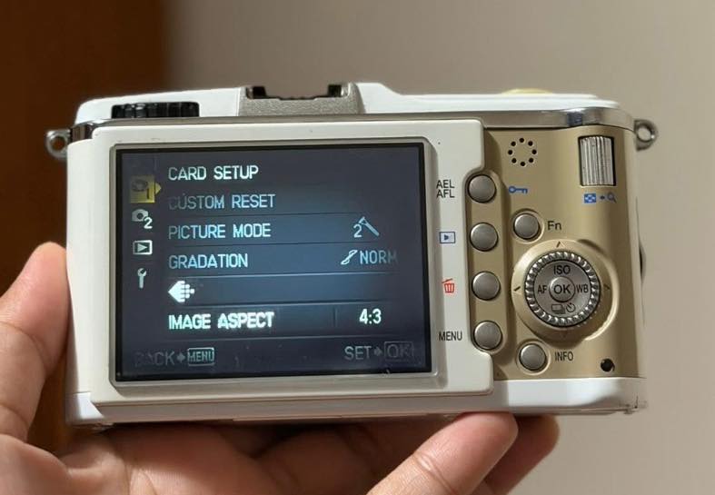Hello friends! I would like to ask a concern regarding Olympus Pen