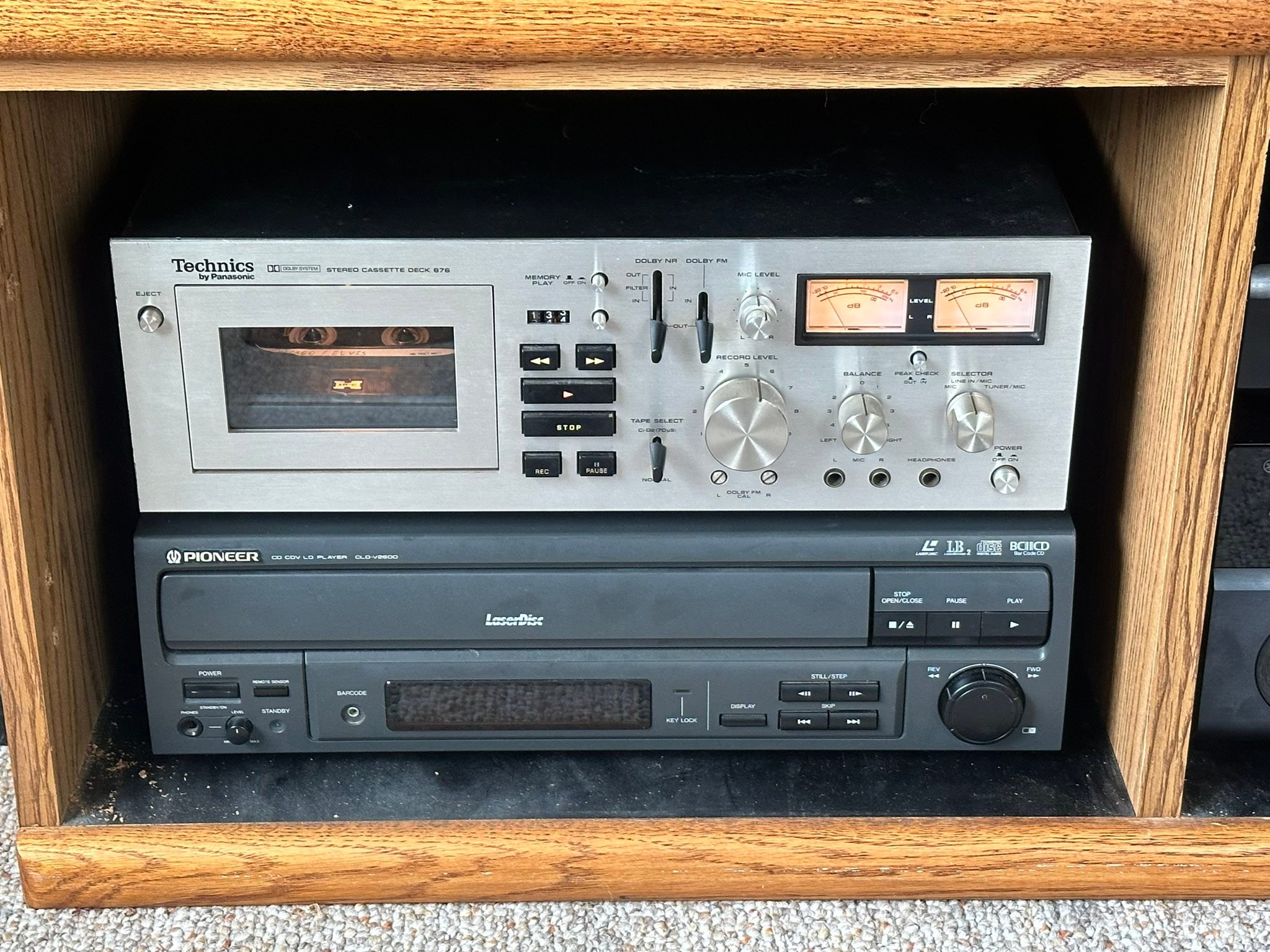 Yesterday I scored this beautiful Technics RS-B66W with DBX. Gears