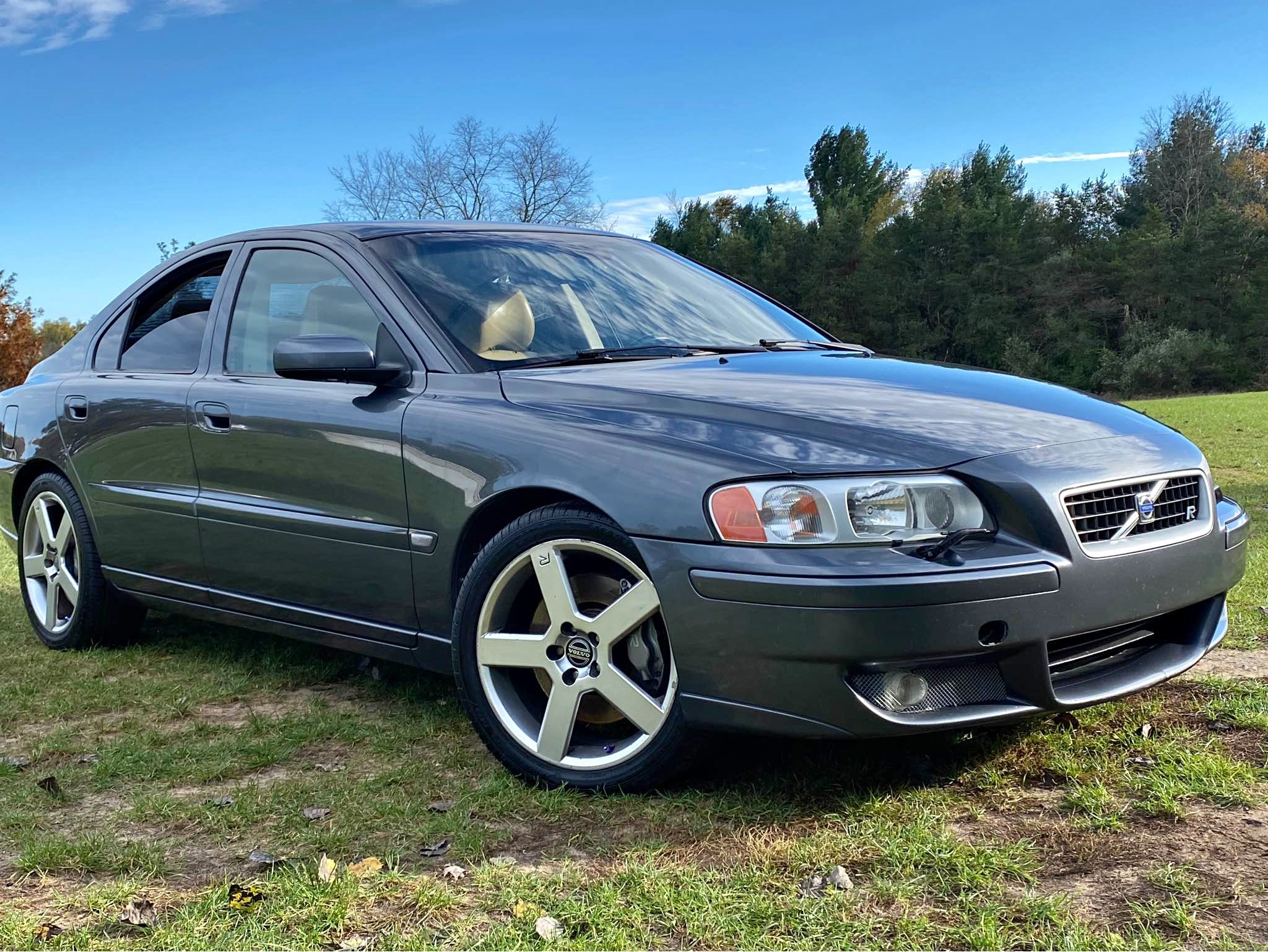 2005 Volvo S60 · R Sedan 4D - Car Lighting - Greenville, Michigan ...