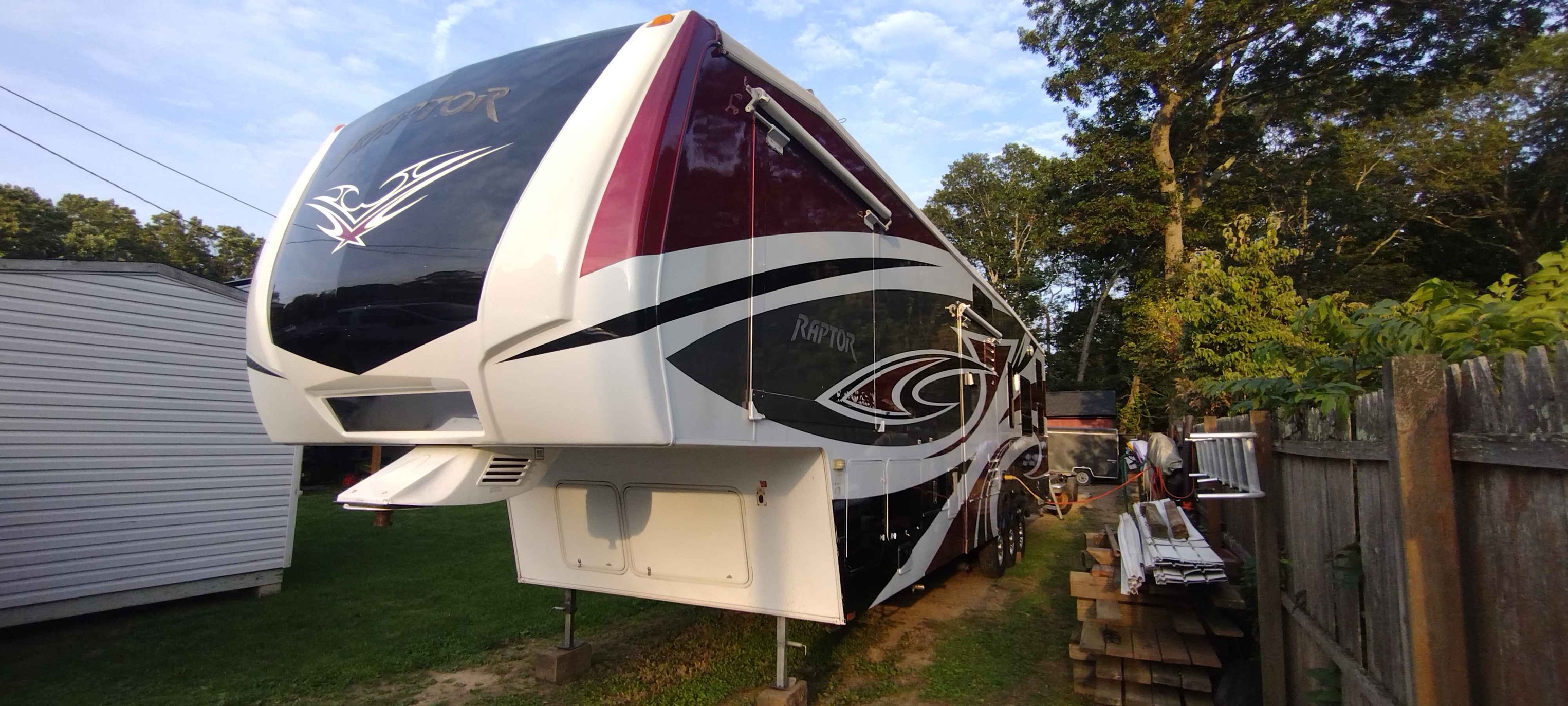 2010 Keystone Raptor