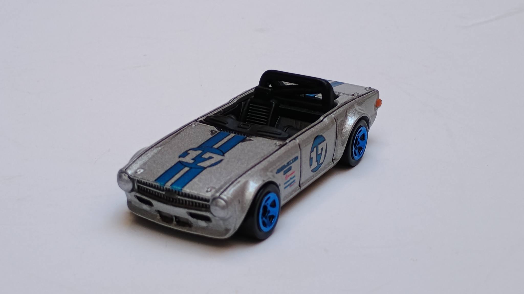 Triumph TR6 月0 206 @708 1 り