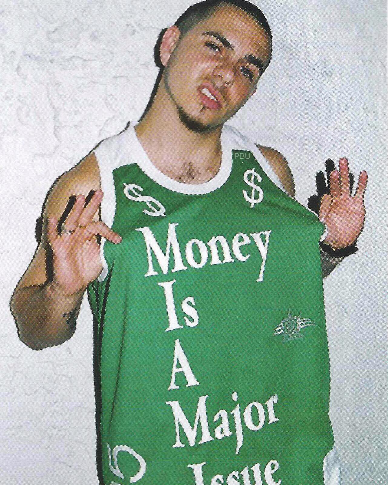 ThrowbackThursday: Rare photo of Pitbull back in early 2004 