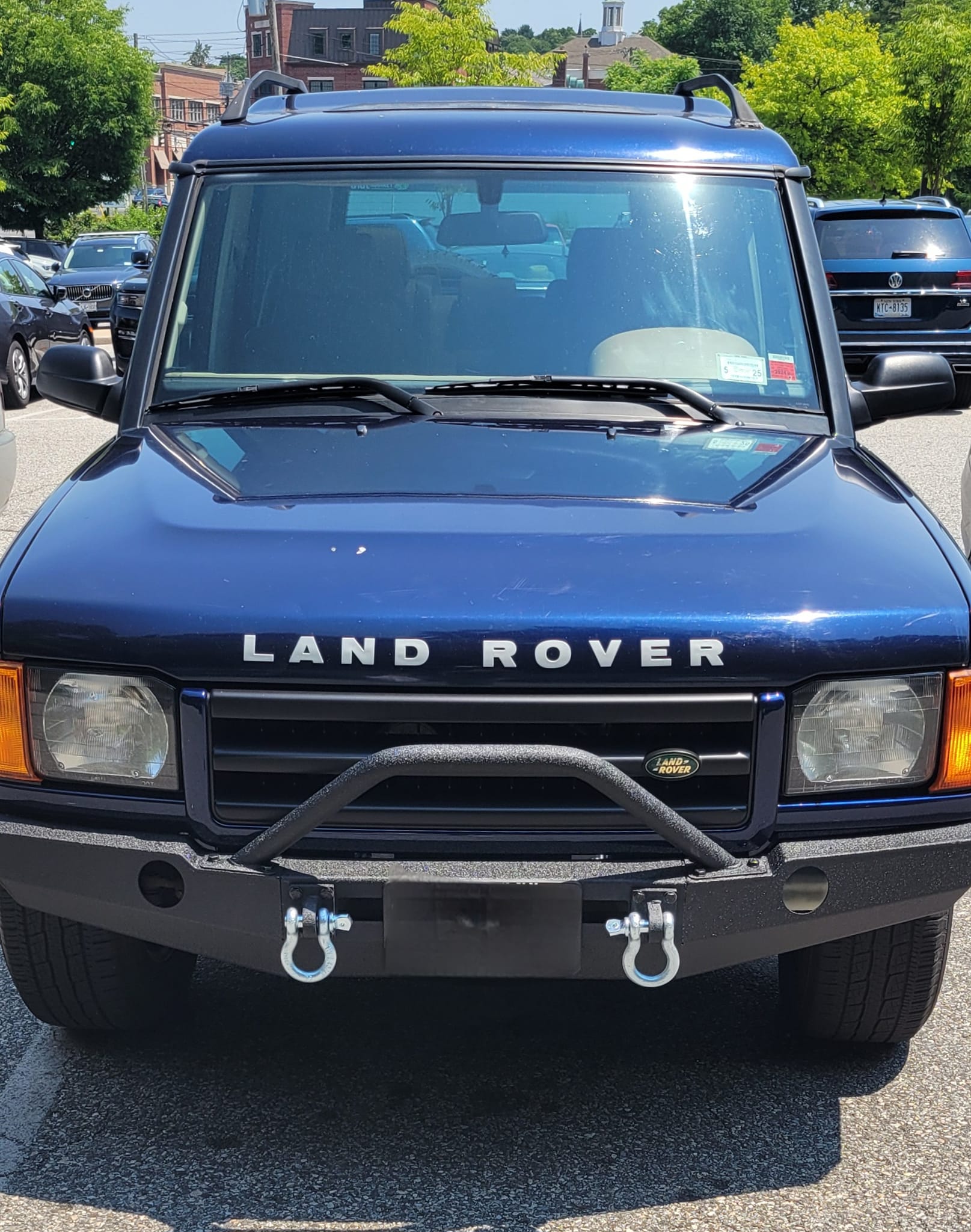 Discovery 2 Headlight Trim Off Side Epsom Green Land Rover 1998 to 200 – Gentlemen Of Salvage