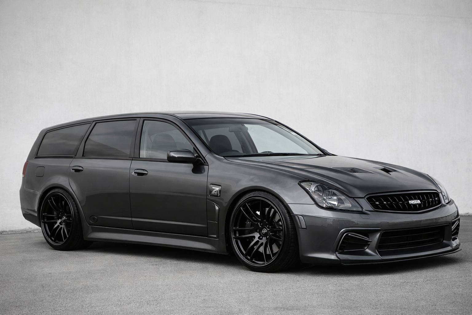 Nissan Stagea M35 with Skyline V35 front end,based on my sketch.