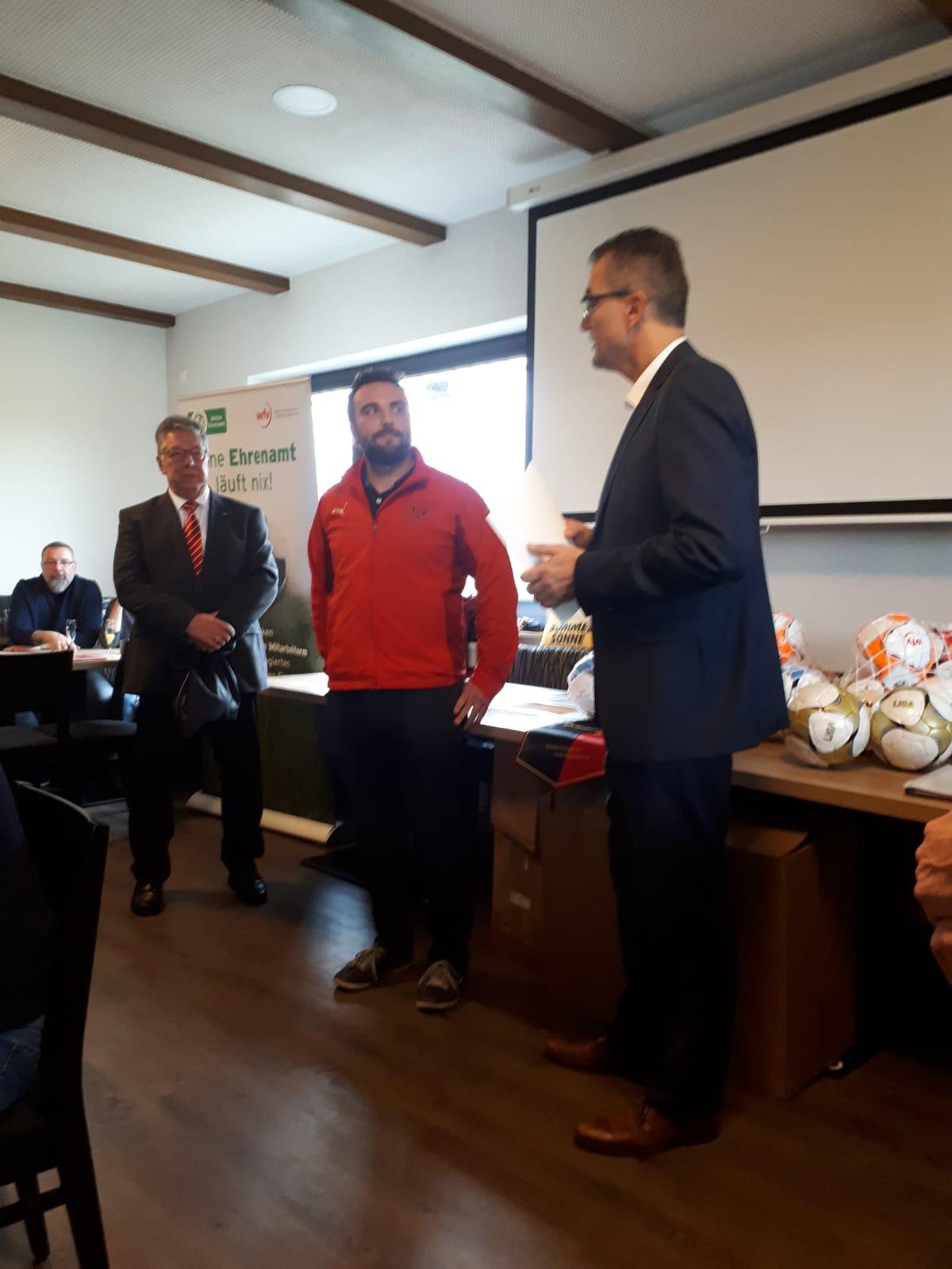 TSV Untergruppenbach - Fußball - 🏆Dominik Kübler erhält DFB ...