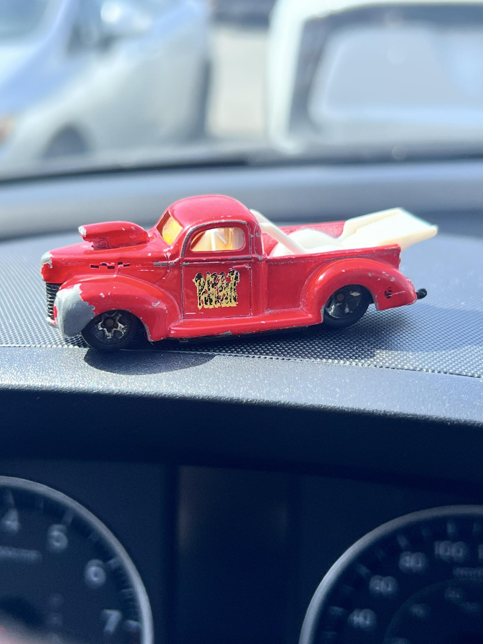 Hot Wheels Ford Aerostar 