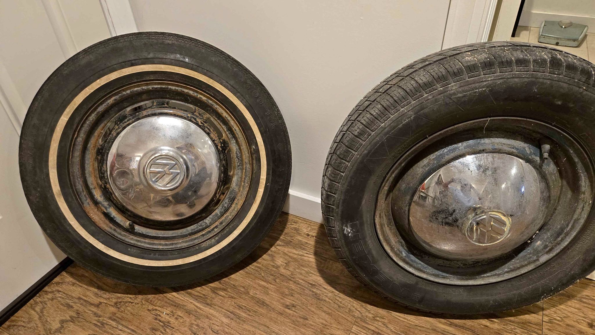 Classic VW Beetle Wide 5 Rims, hubcaps and Tires - Car Wheels, Tires ...