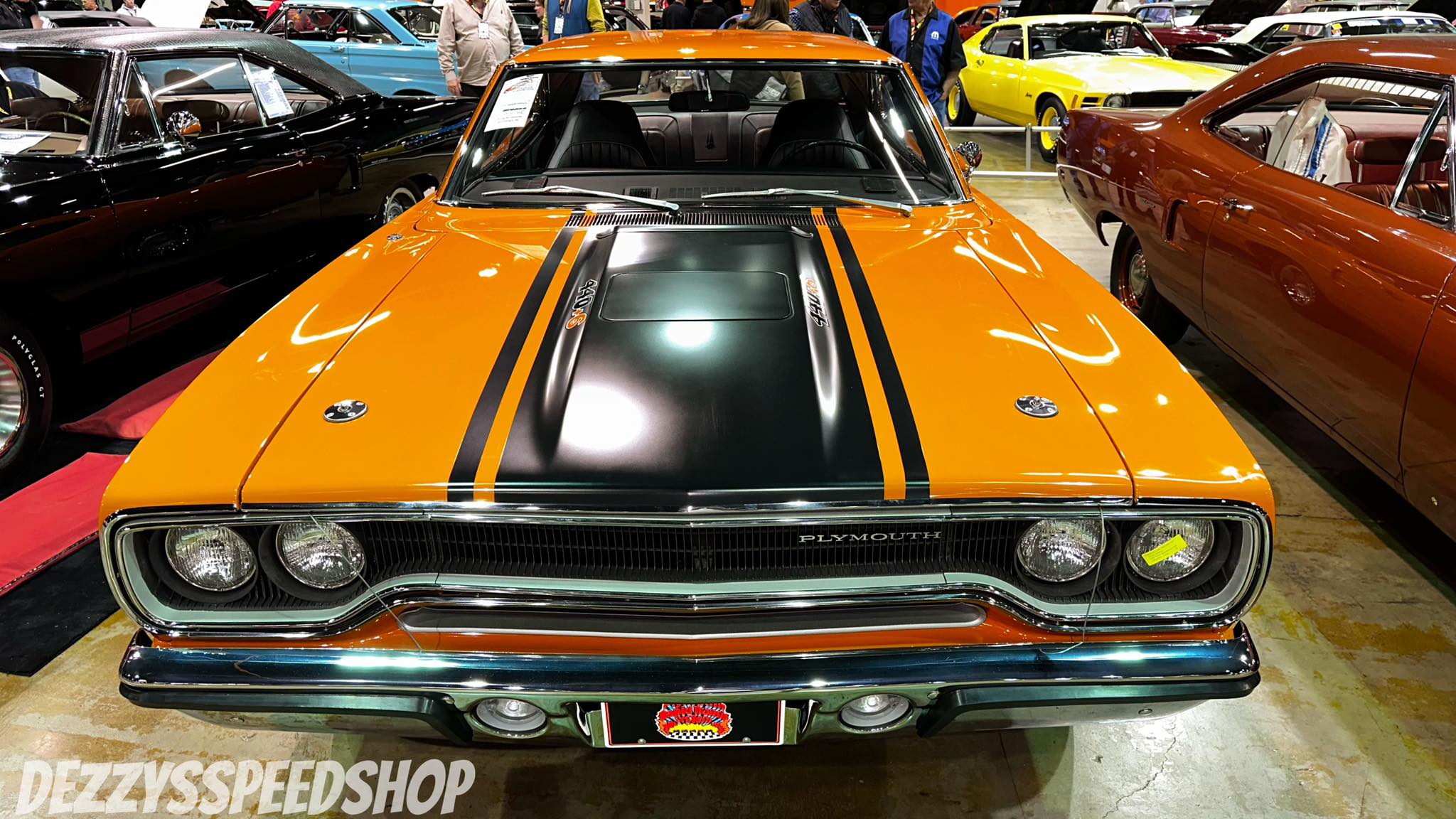 Another 1970 Plymouth Road Runner 440-6 barrel with an Air Grabber