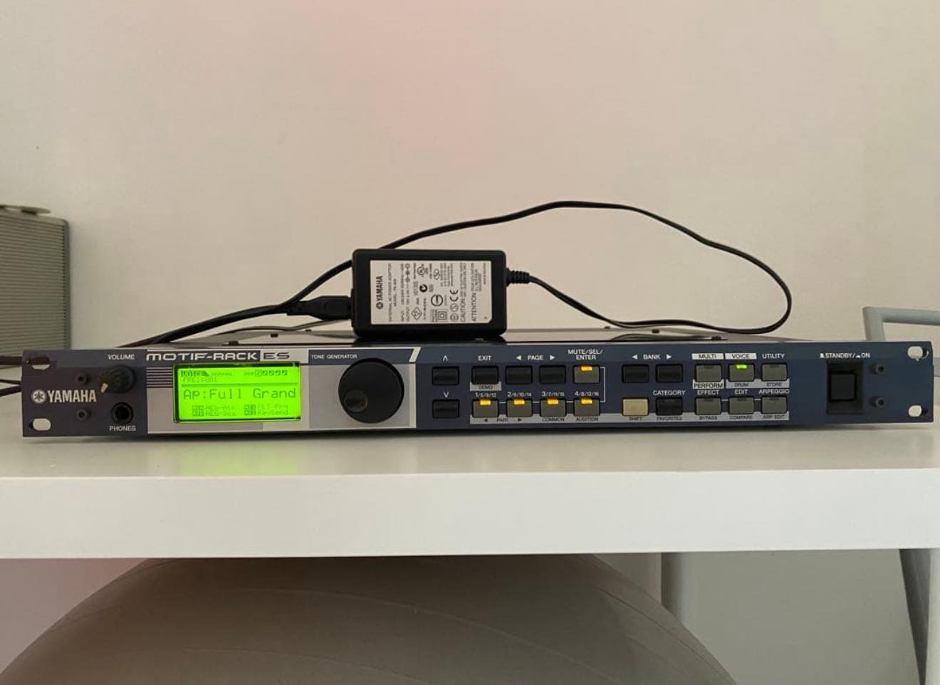 Motif Rack ES