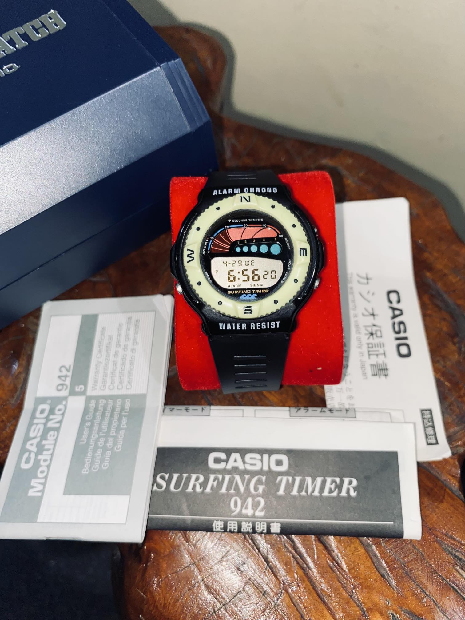Do you like surfing? Greetings from the Casio SUF-100????
