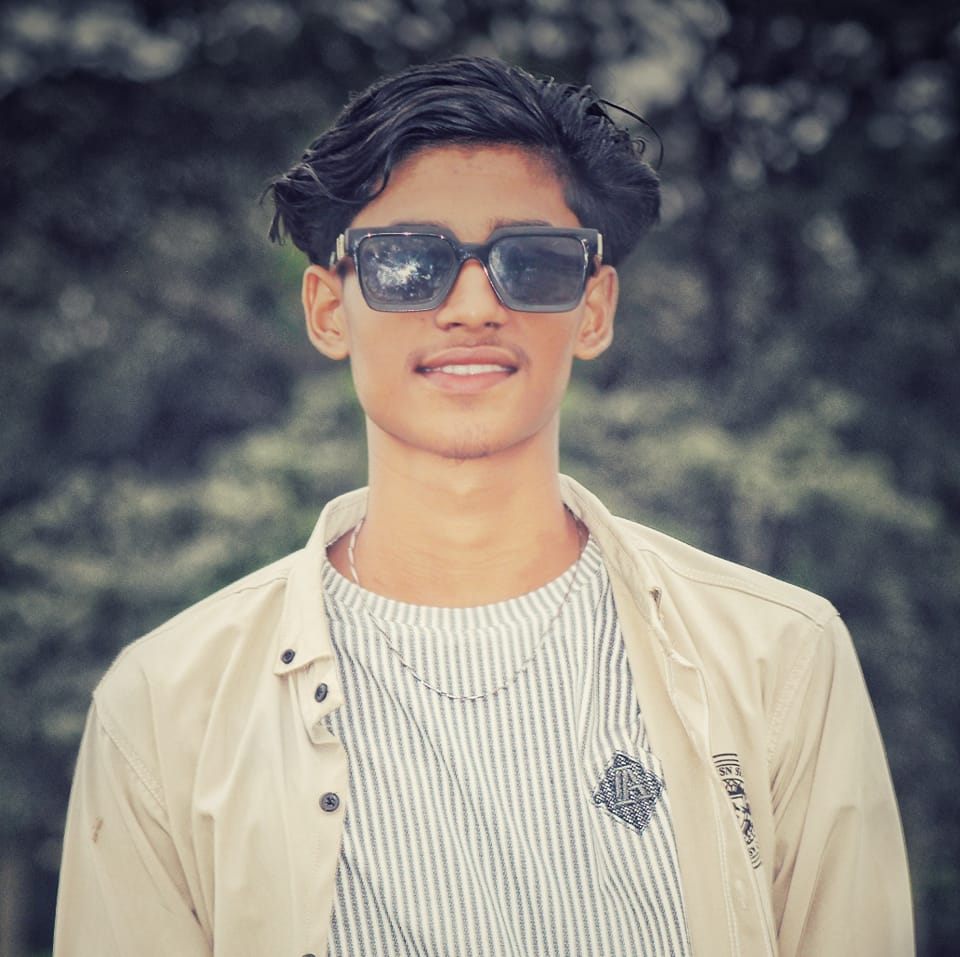 ভুলে 1v4🙂 | Professor Plays | Facebook