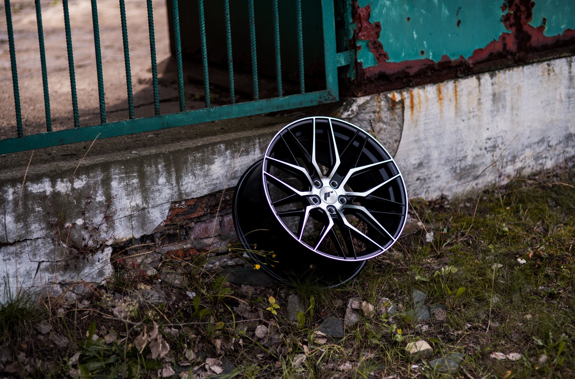 JR-Wheels JR-28 is now available in 21
