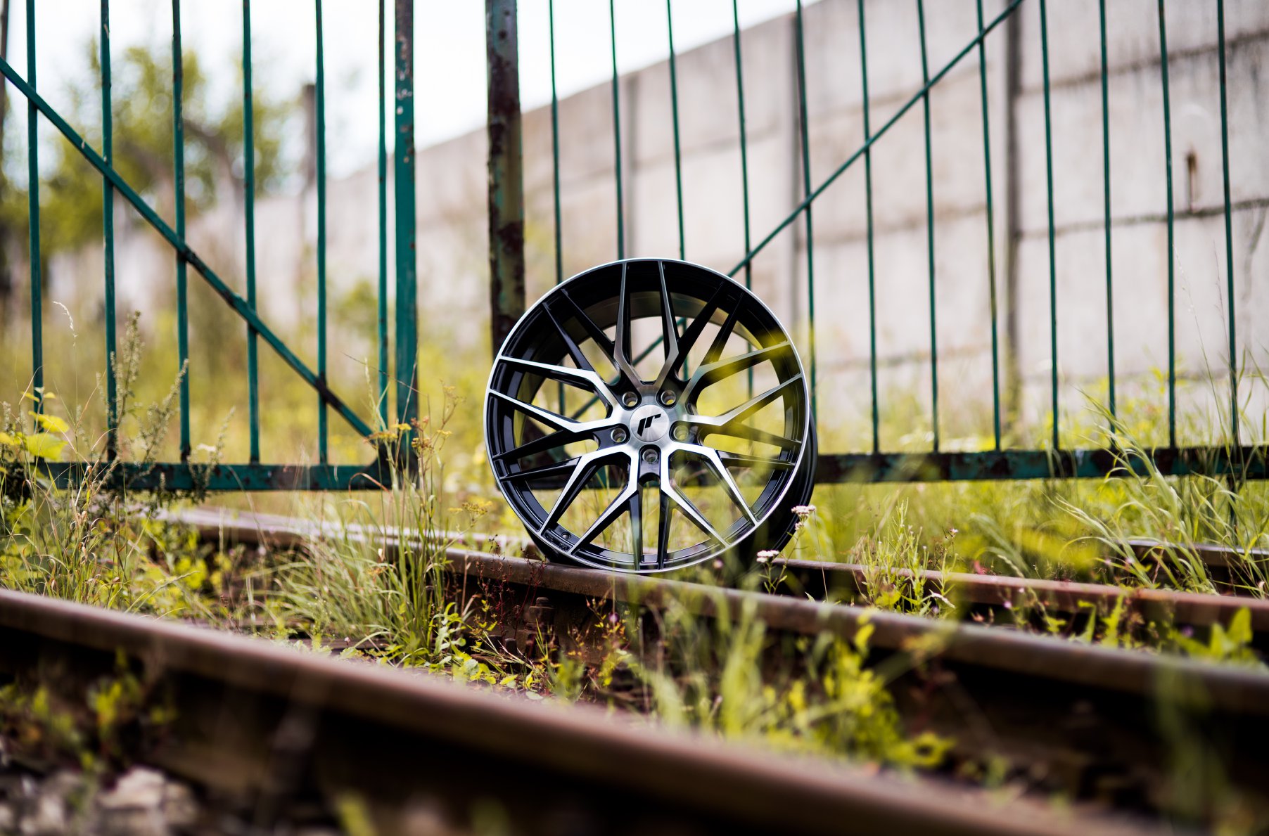 JR-Wheels JR-28 is now available in 21