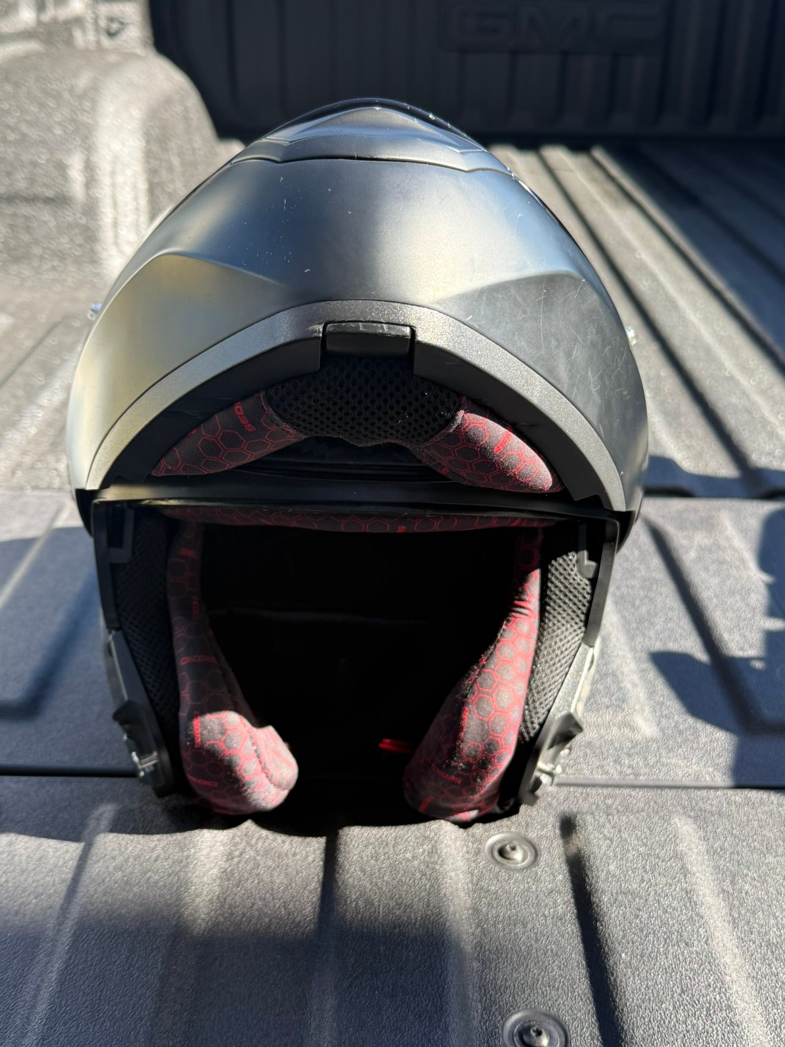 schuberth e2 vs shoei neotec 2 Chin Mount for Small Black Leather Backpack the digital assistant and PEAKTIER20 Player Number:68