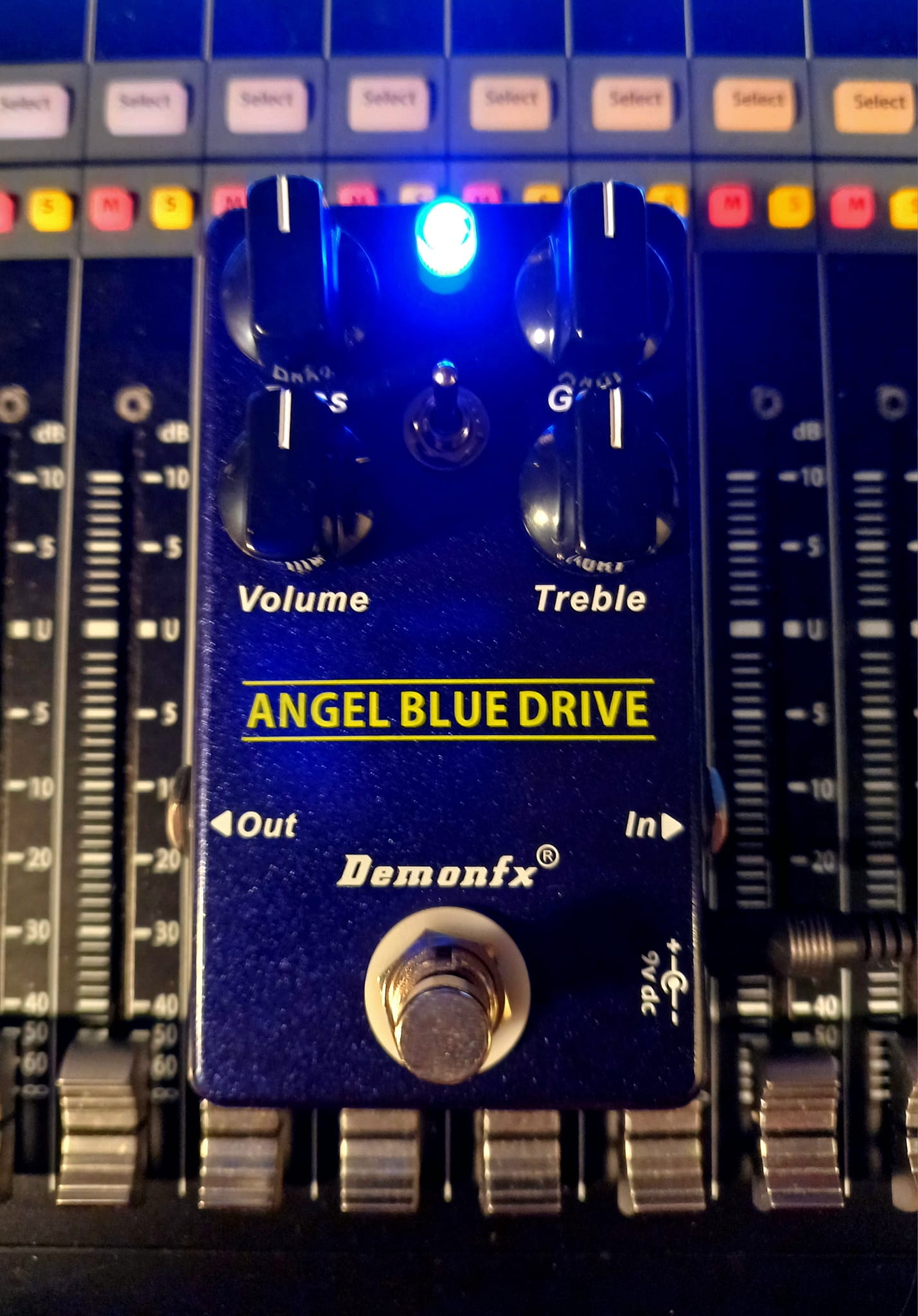 Demonfx Angel Blue Drive and Mini Chorus pedals review