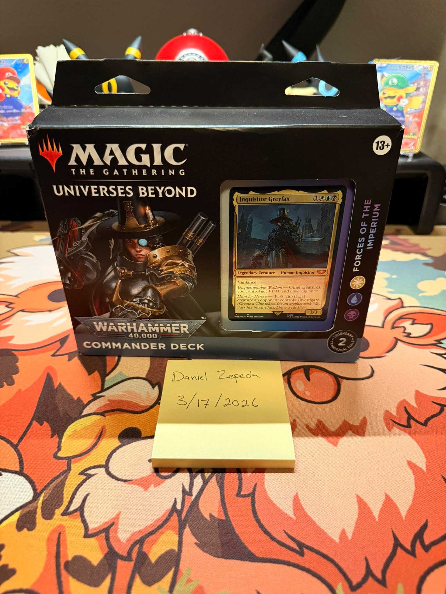 Magic : The Gathering – Warhammer 40K Commander Deck Imperium – Deck 100 Cartes Blanc-bleu-noir, Dès 13 Ans