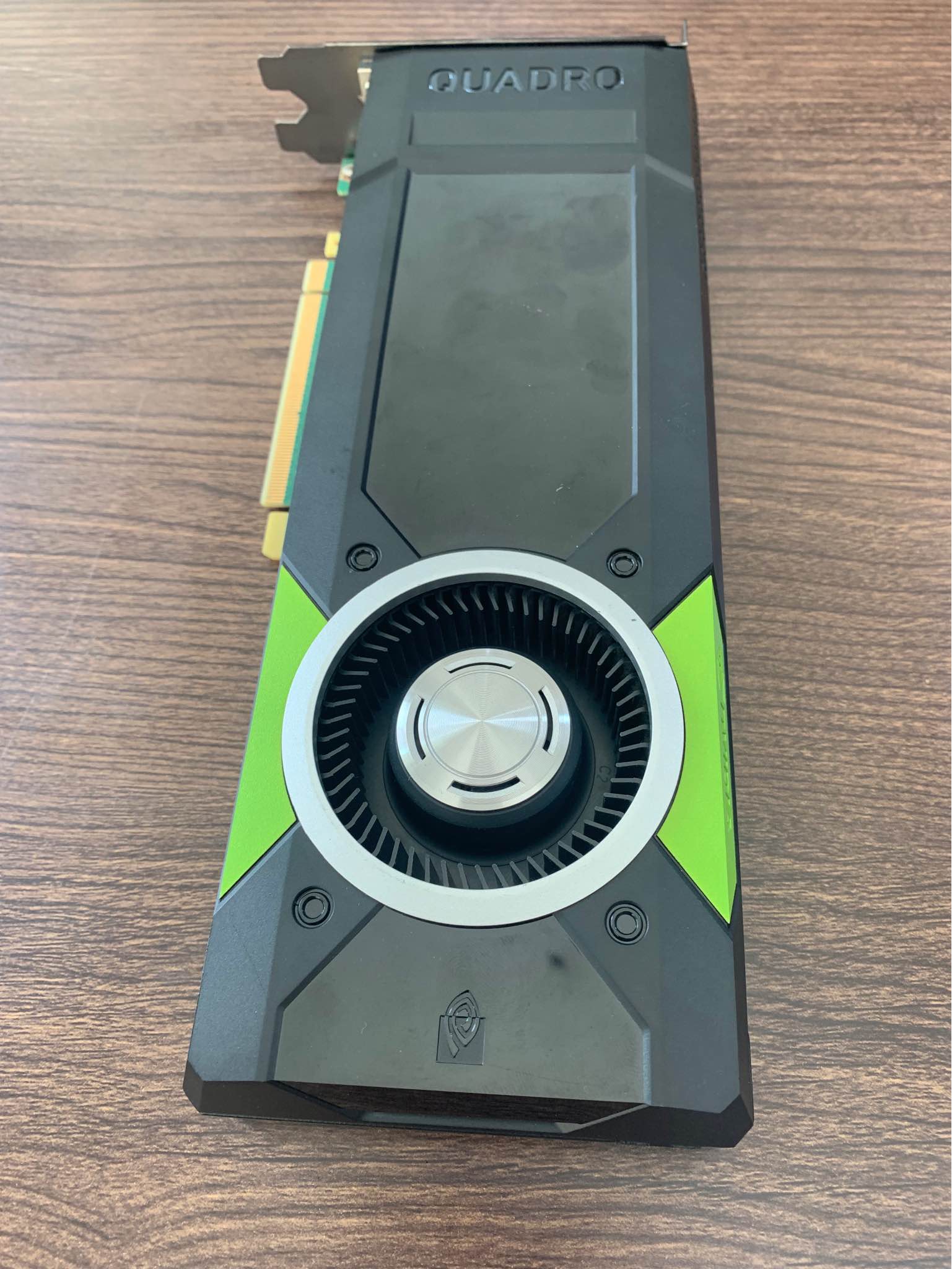ផ្ទះ Online | Nvidia QUADRO M5000 | Facebook