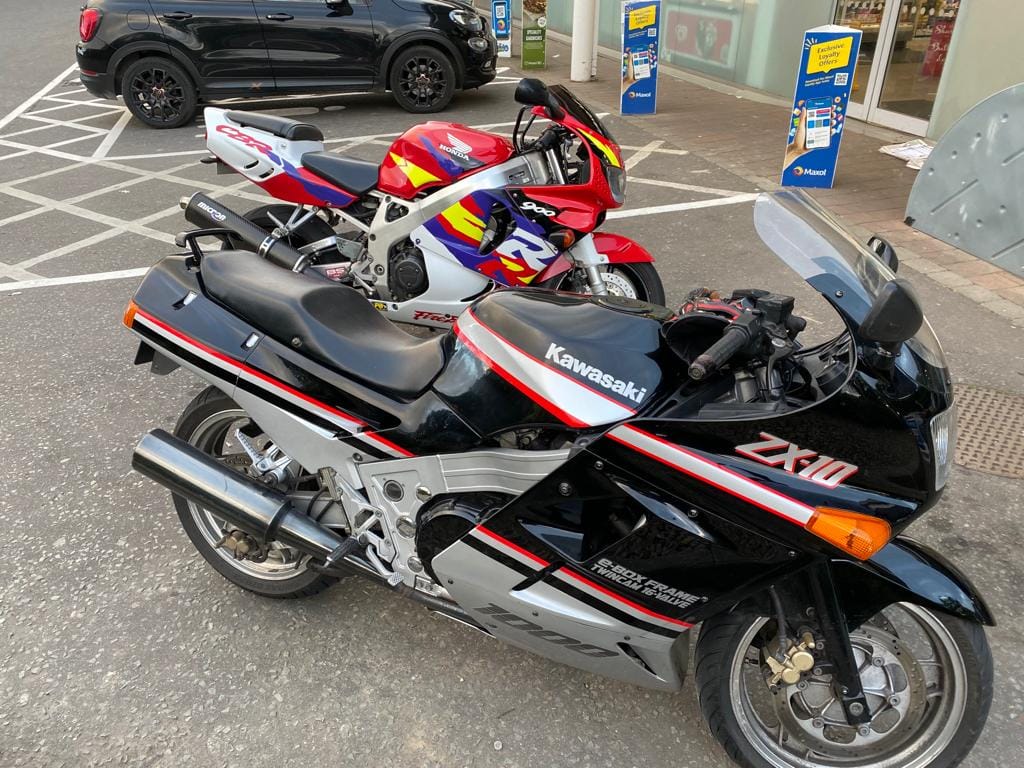 🏍️ Post your favorite motorcycle model in the comments! 👇😍