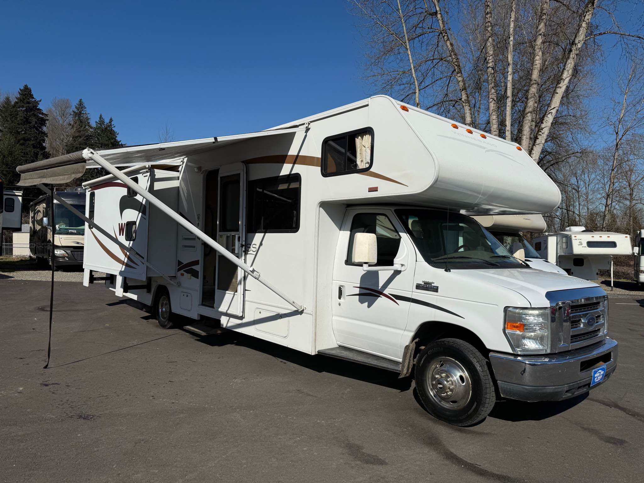 2008 Winnebago Access Bunk Bed Model 31Ft - RVs & Campers - Pacific ...