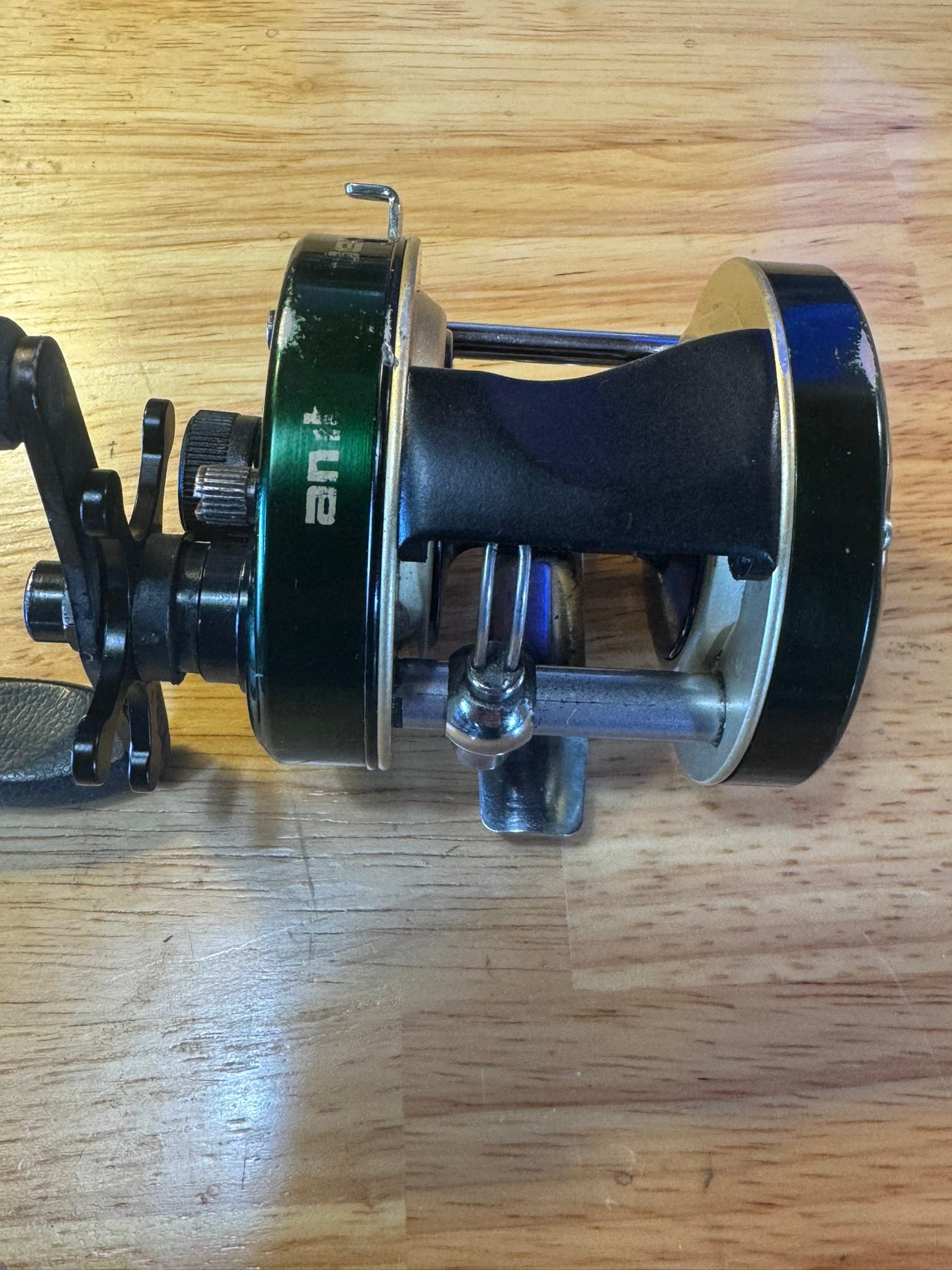 Modified Abu Garcia AE74 reel with vintage style