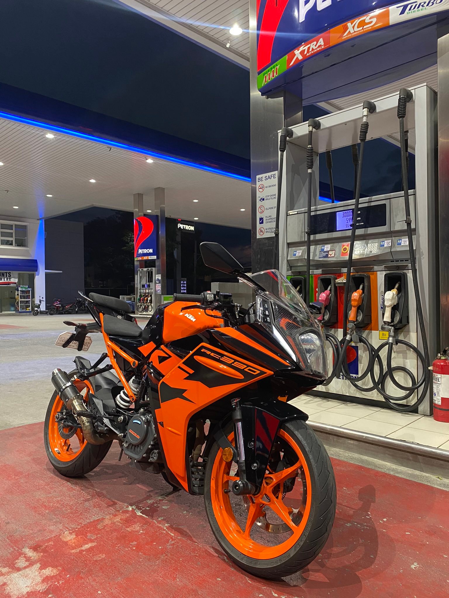 KTM Marketplace Philippines | KTM RC200 2023 model | Facebook