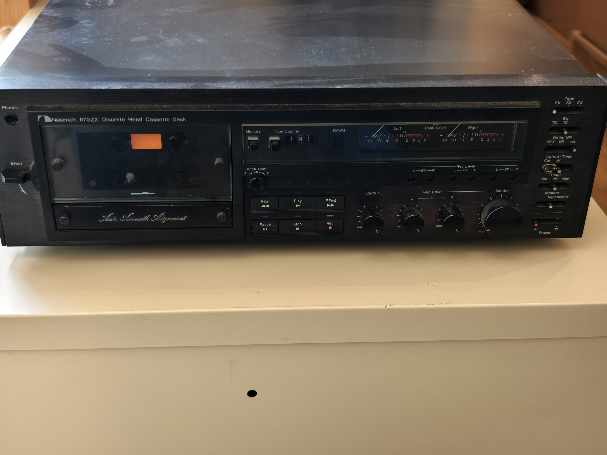 Where to repair Nakamichi 670 ZX cassette deck in France?