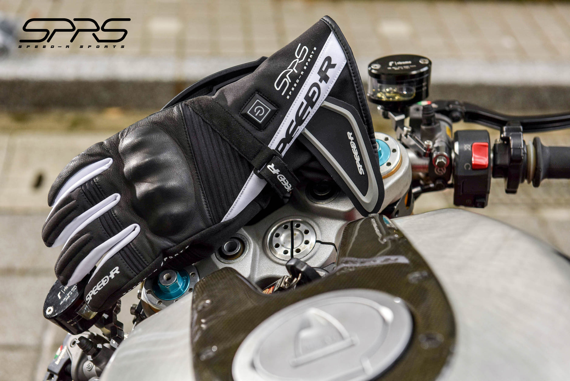 ️冬季推薦 ️ #熱銷中 #怕冷必備 🔥SPRS 防水電熱手套... - SPRS Racing Sports 速比爾 | Facebook