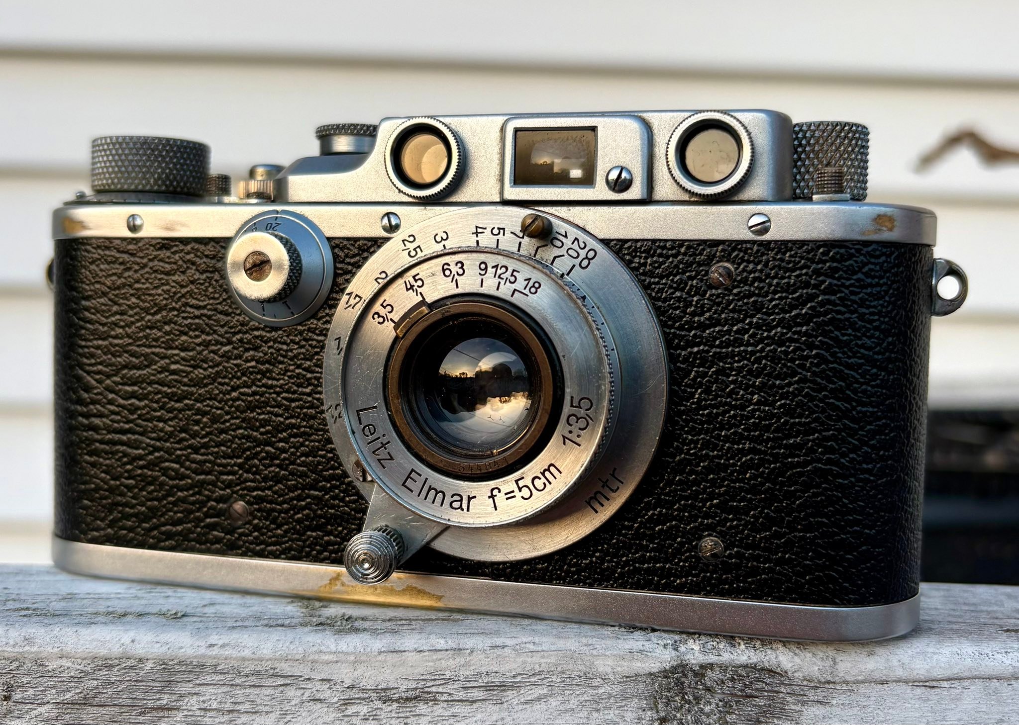 Restored 1937 Leica IIIB camera with new vulkanite covering
