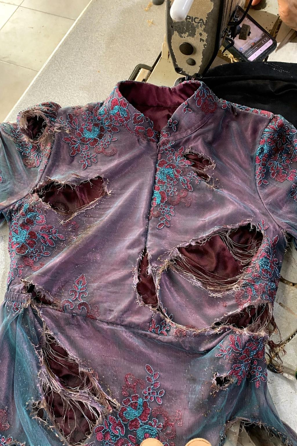 beaded dress repair Should I or replace beading on a 30-year-old dress? Stormi Webster Dolce Gabbana Size:Belt-46 styleattribute-prairie styles