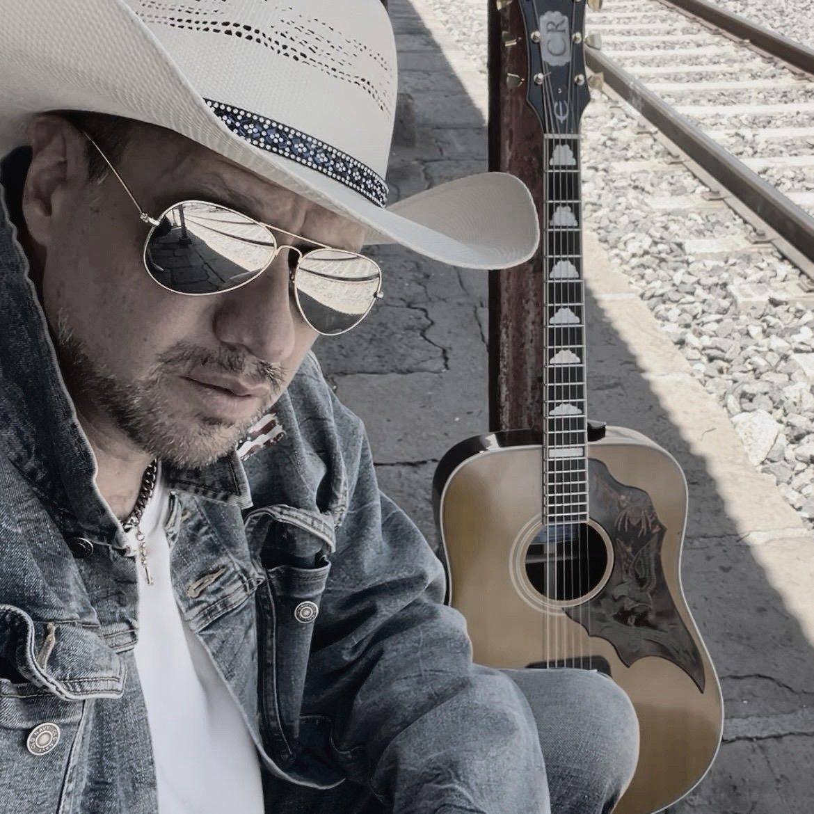 Randy Rio - La nueva de la familia, solo que está en... | Facebook
