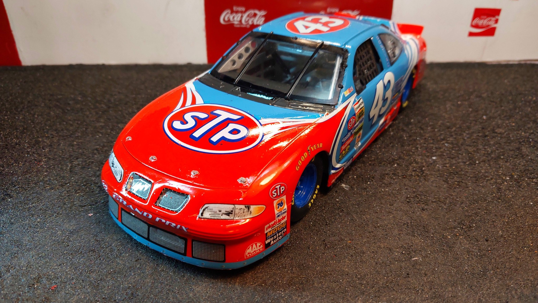 STP Pontiac Grand Prix NASCAR model