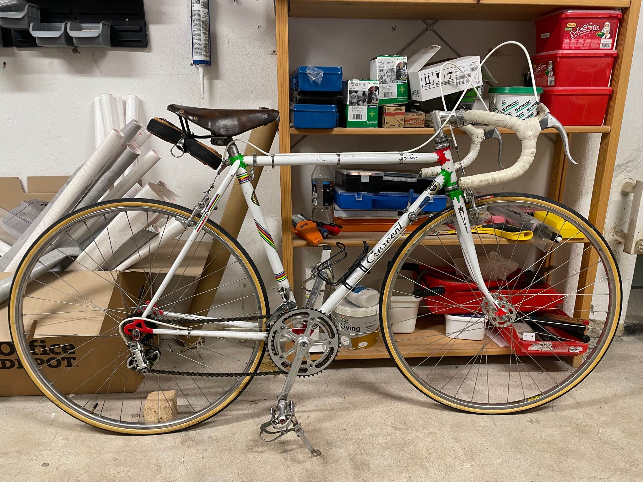 Köp, sälj din cykel | Crescent Racer cykel i vit färg | Facebook