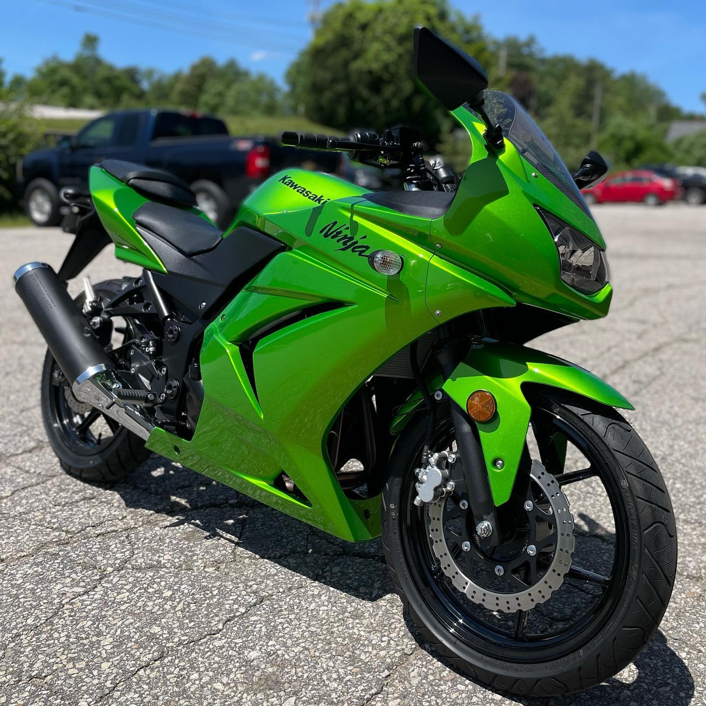 Only 200 miles on this 2012 Kawasaki Ninja 250R, engine is not 