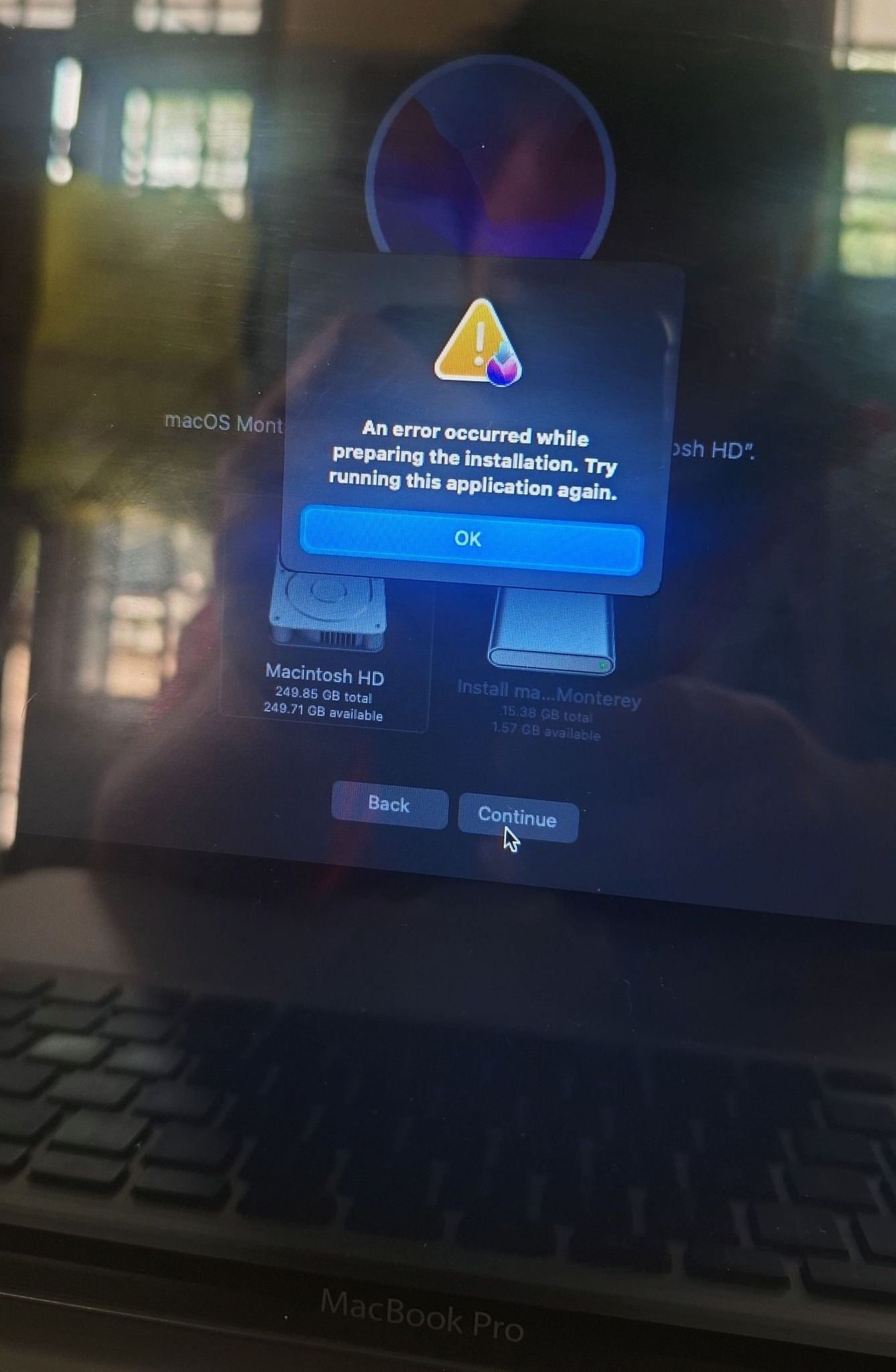 Stack on logo MacBook Pro 2011 Uses macOS Mojave Kindly help me