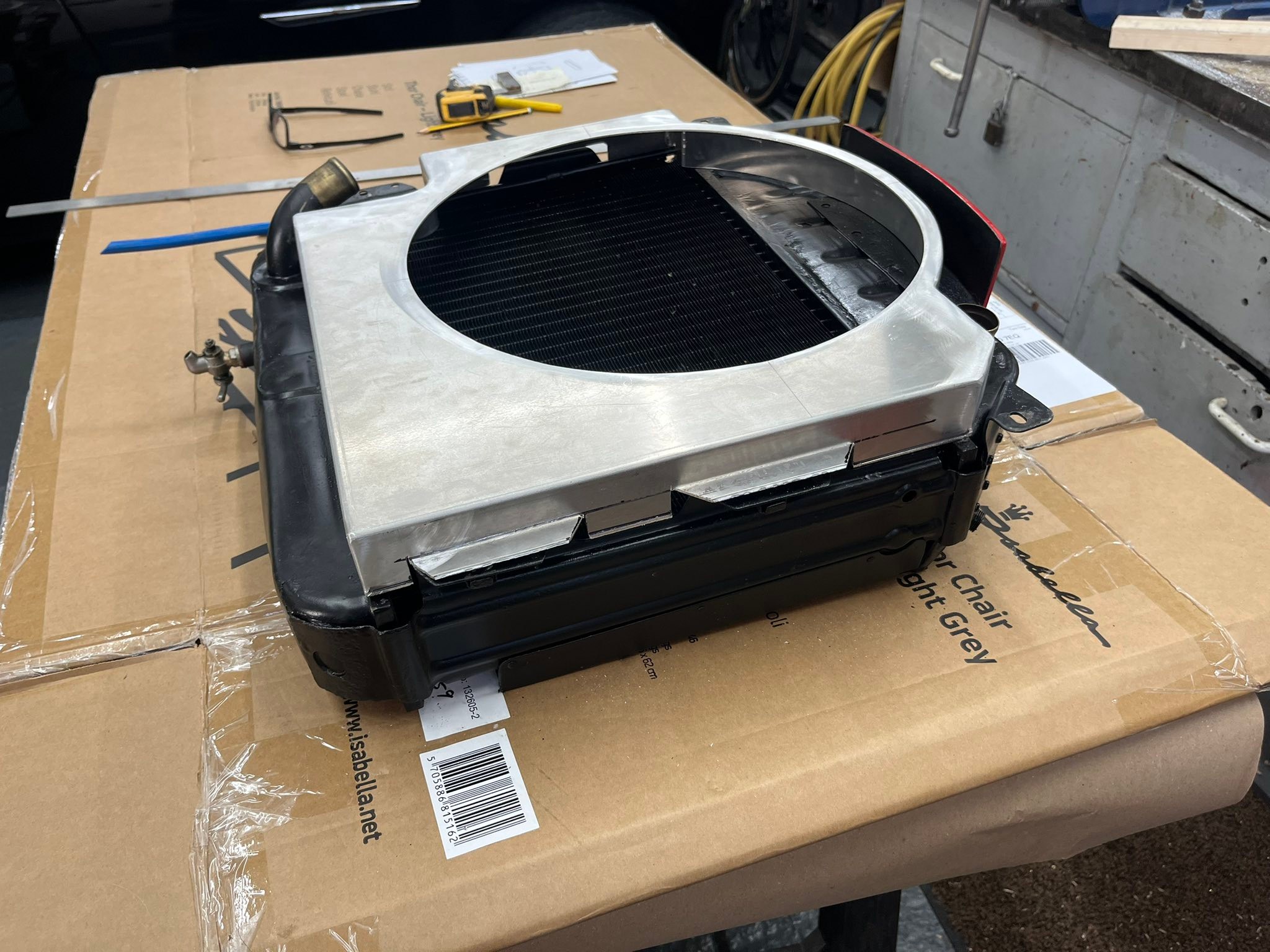 Lf radiator fan shroud zd30 engine 2001 model, Thanks admin!